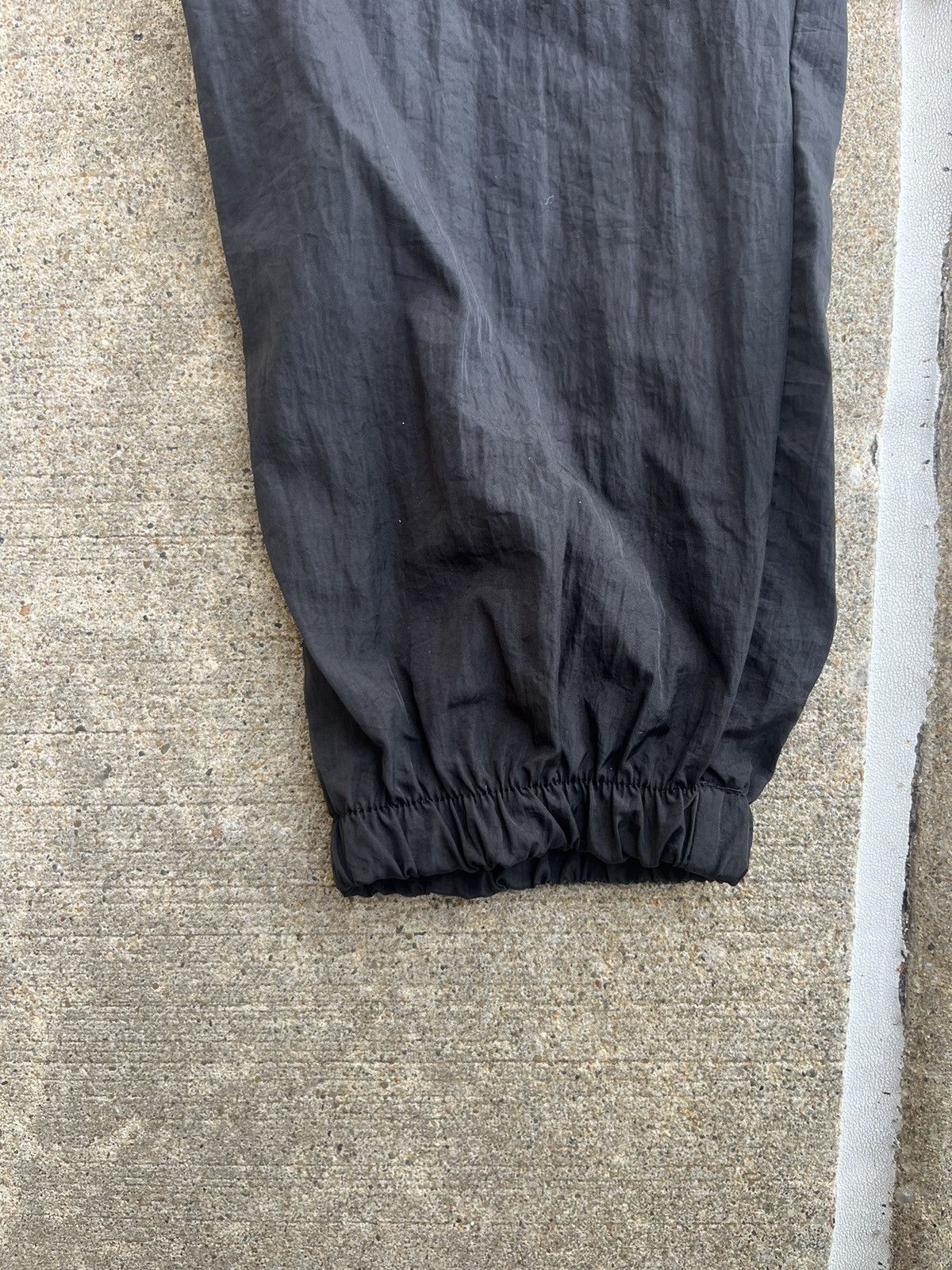 Other Black cargo parachute pants Size US 32 / EU 48 - 4 Thumbnail