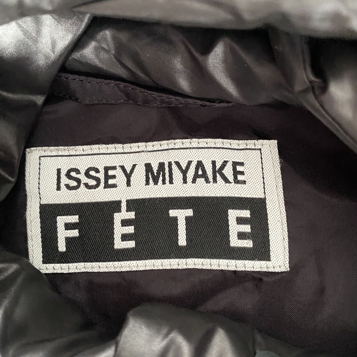 Issey Miyake Vintage Issey Miyake Fette Winter Coat Size L / US 10 / IT 46 - 3 Thumbnail
