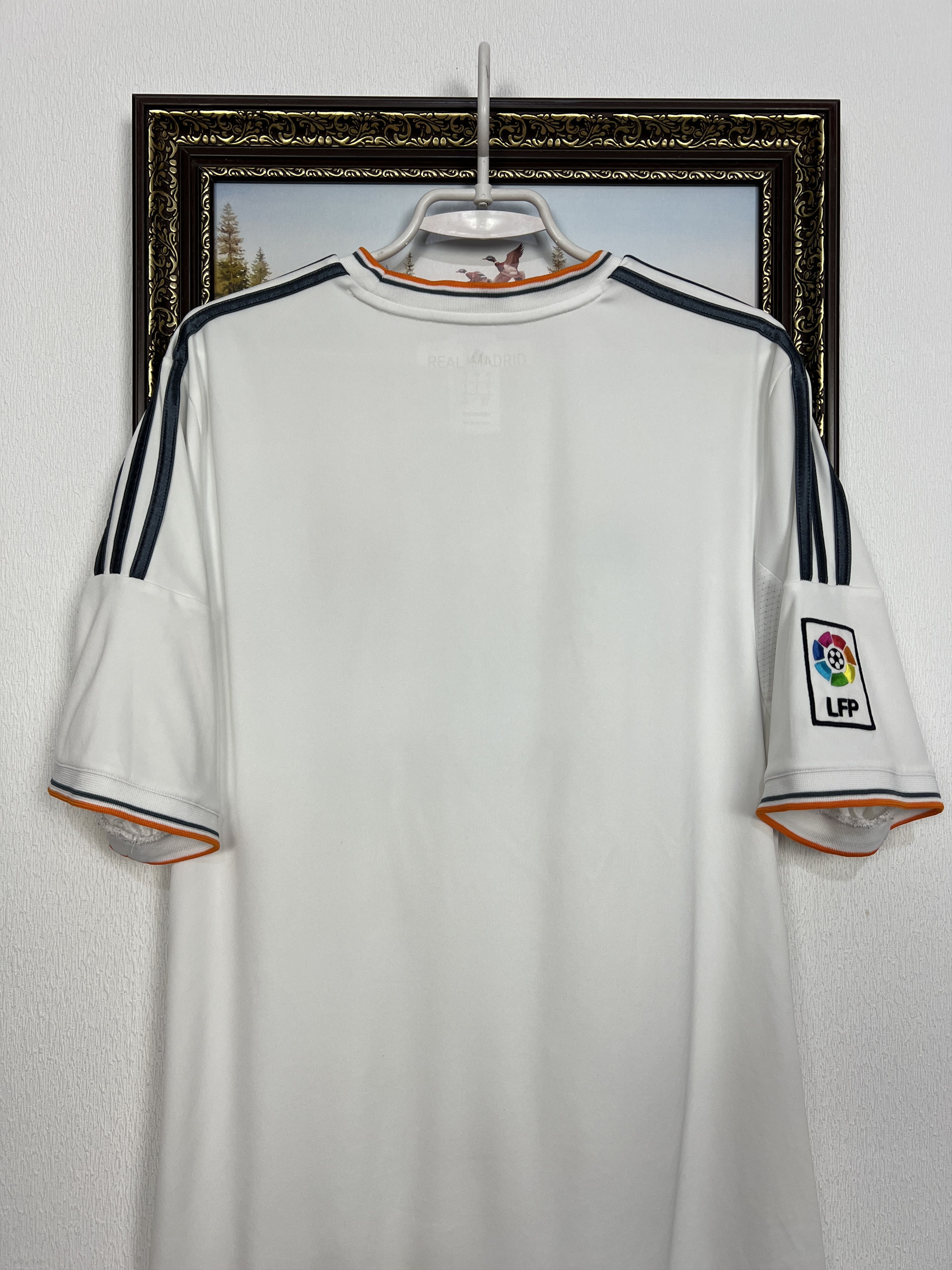 Adidas Real Madrid football shirt 2013 Soccer Adidas Jersey Trikot Size US L / EU 52-54 / 3 - 10 Thumbnail