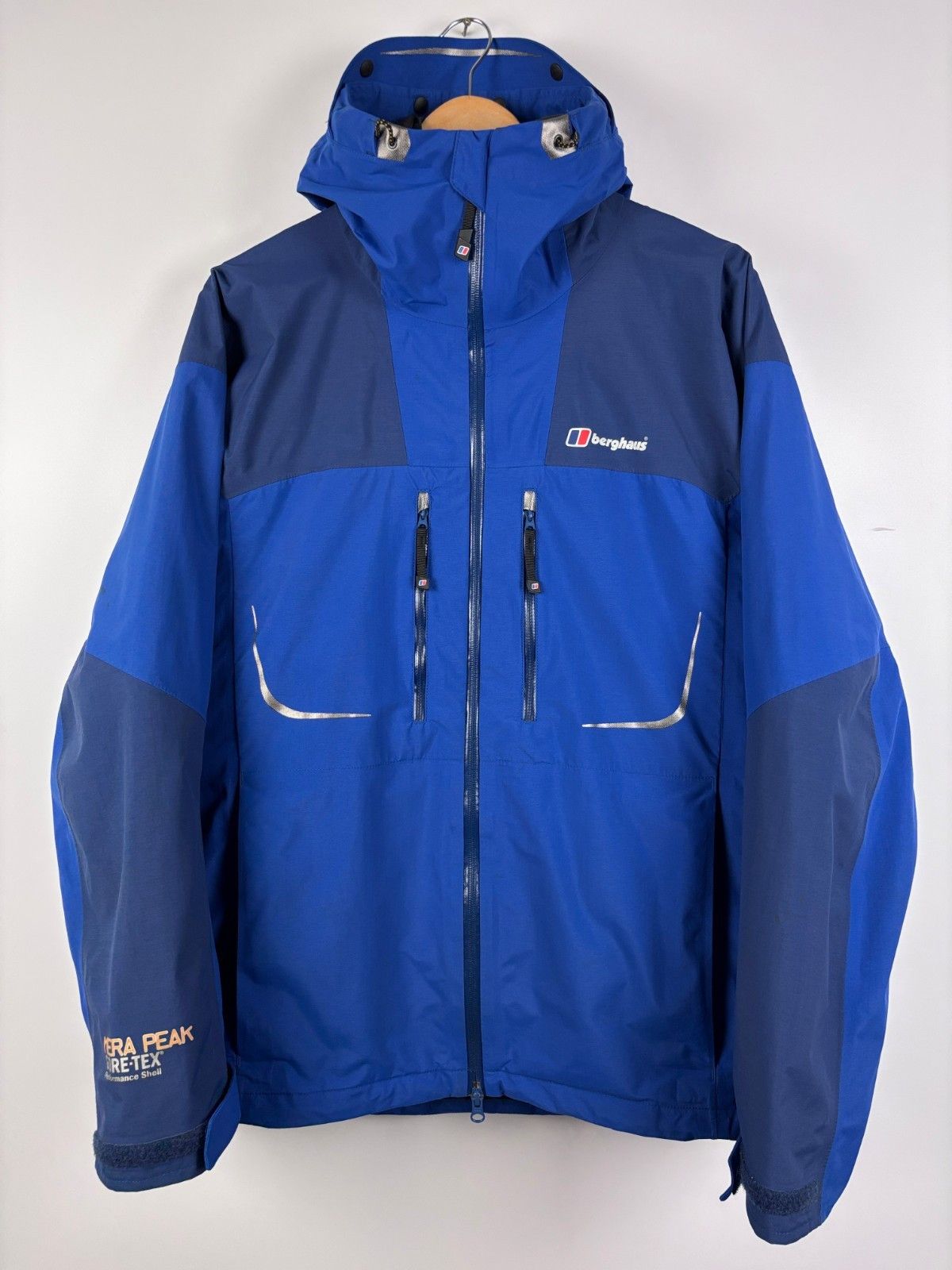 Berghaus Berghaus Mera Peak Gore-Tex Jacket Outdoor Blue Size L Size US L / EU 52-54 / 3 - 1 Thumbnail