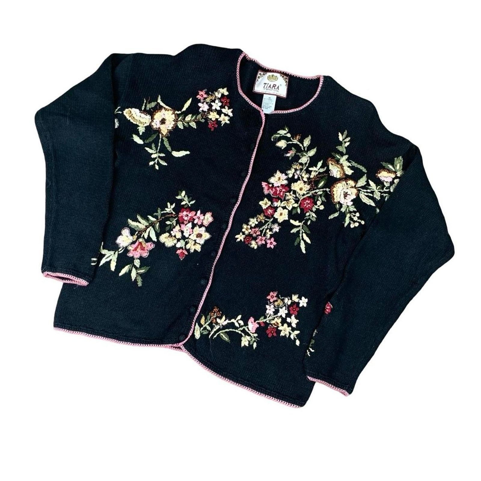 Vintage Vintage Knit Floral Embroidered Cardigan Sweater Size M / US 6-8 / IT 42-44 - 1 Thumbnail
