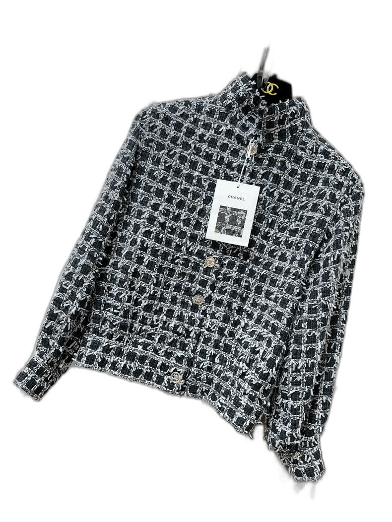 Chanel Chanel 23A Tweed Checkered Jacket Size S / US 4 / IT 40 - 1 Thumbnail