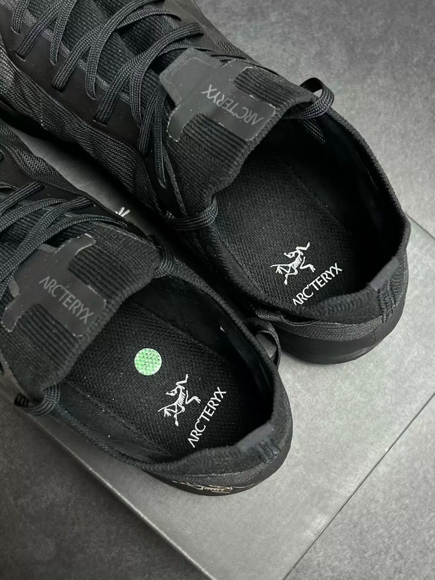 Arc'teryx Arcteryx Norvan 43 EU Original Box Rarely Worn Lightweight Size US 10 / EU 43 - 4 Thumbnail