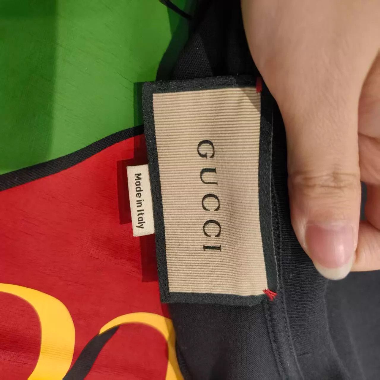 Gucci Gucci Black Crew Neck Short Sleeve T-Shirt XS (Italy) Size XS / US 0-2 / IT 36-38 - 3 Thumbnail
