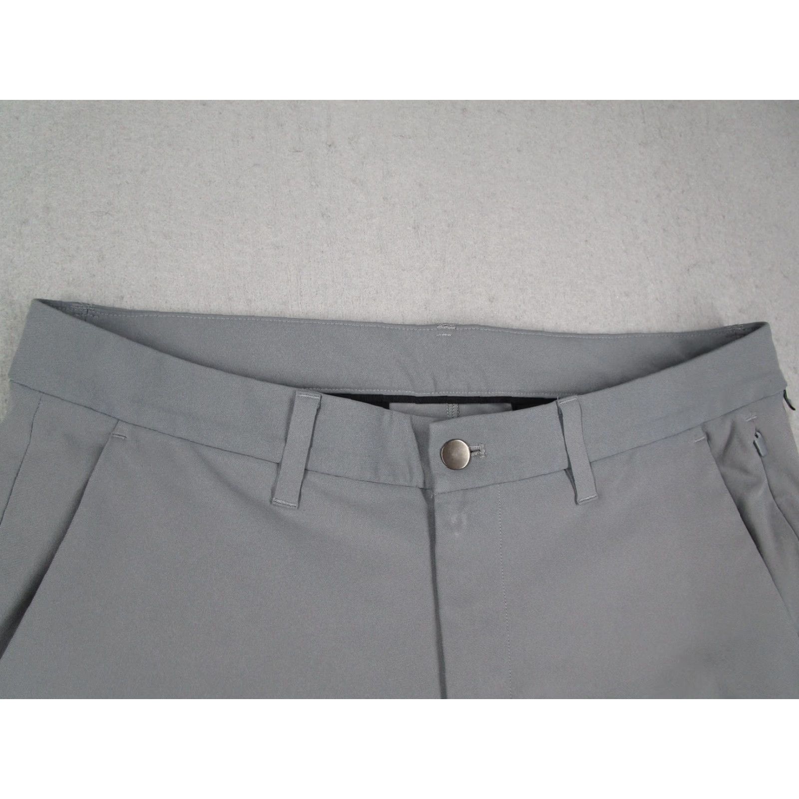 Lululemon Lululemon Pants Mens 34x31 Gray Commission Slim Leg Travel Golf Performance Size US 34 / EU 50 - 4 Thumbnail