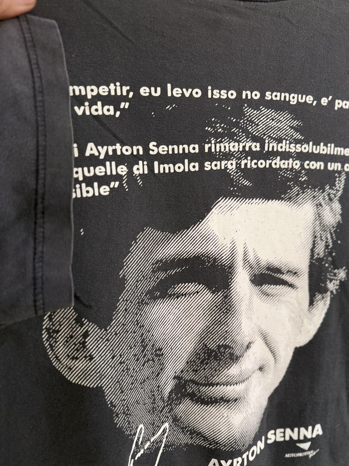 Formula 1 Vintage 90s Ayrton Senna The Legend Formula 1 Faded Tee Size US L / EU 52-54 / 3 - 7 Thumbnail