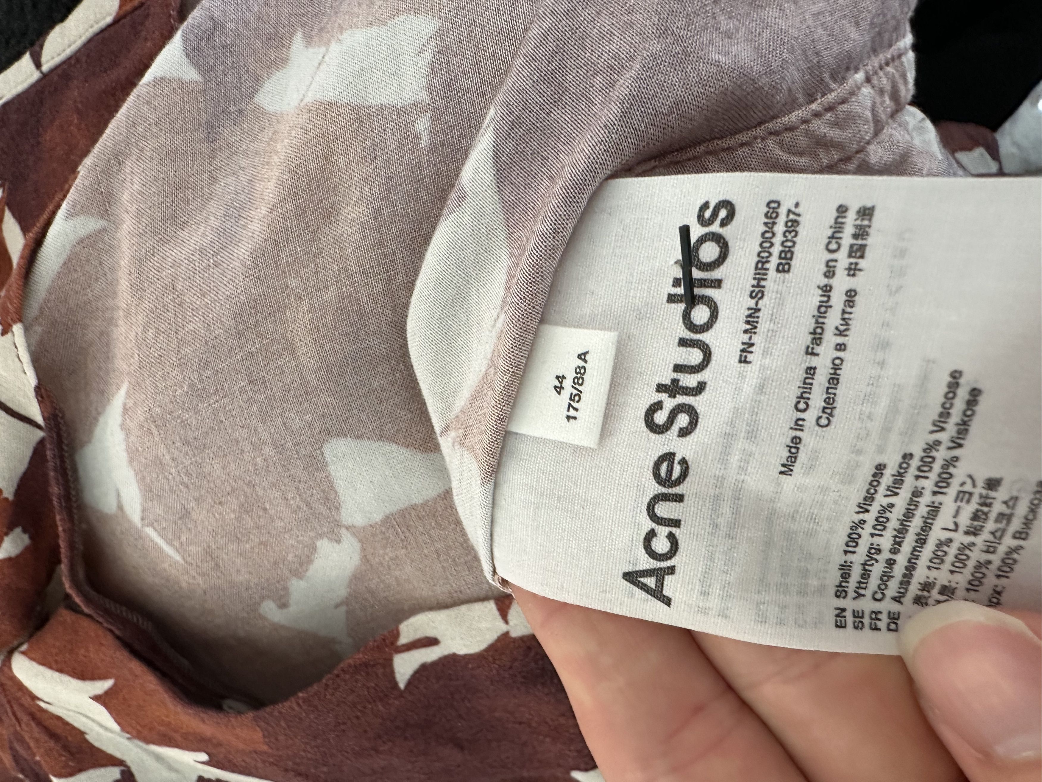 Acne Studios Acne Studios Leaves Camp Collar Button Up Shirt Size US L / EU 52-54 / 3 - 5 Thumbnail