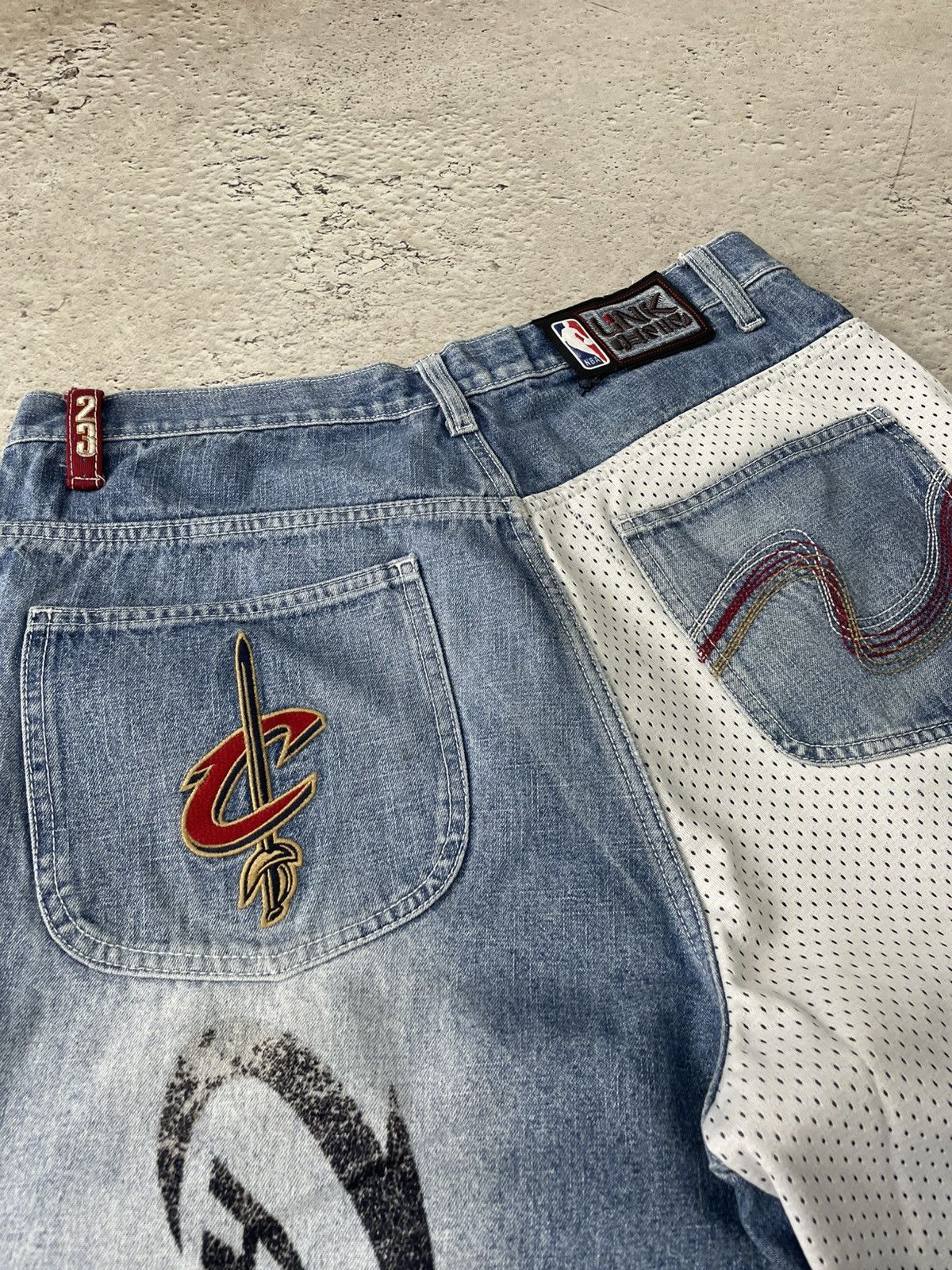 NBA Rare Lebron james rap wide denim shorts NBA Cavaliers Size US 34 / EU 50 - 10 Thumbnail