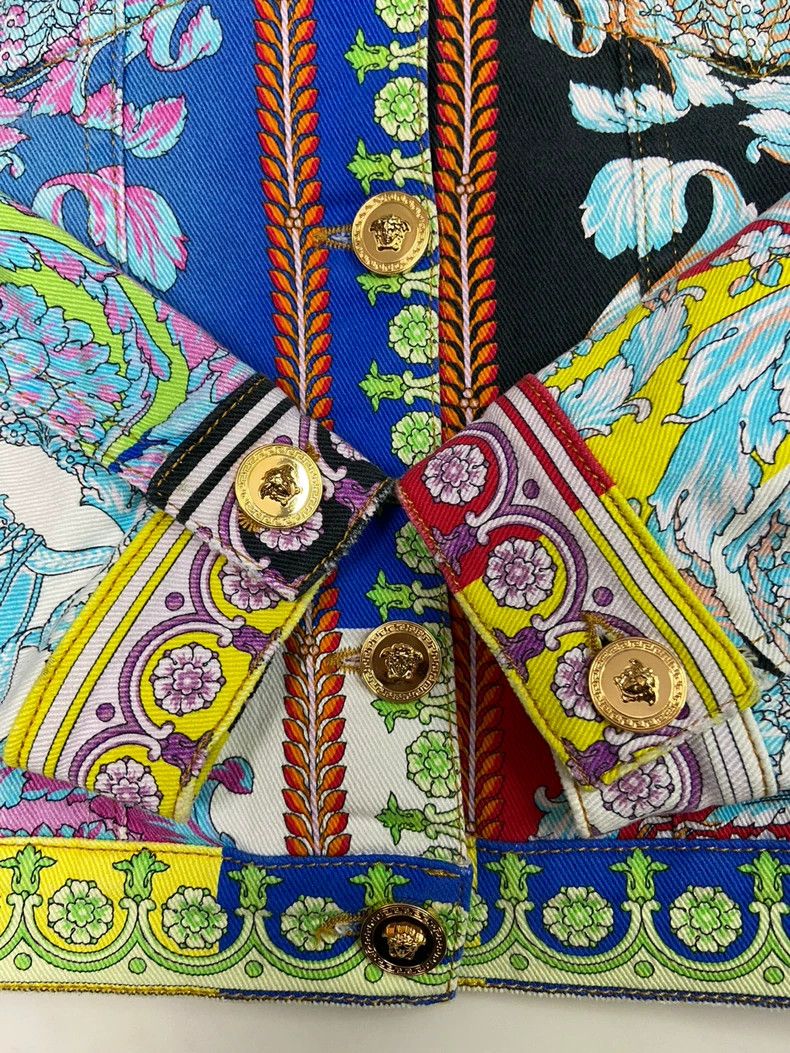 Versace Versace Reworked denim jacket full of flowers Size US M / EU 48-50 / 2 - 5 Thumbnail