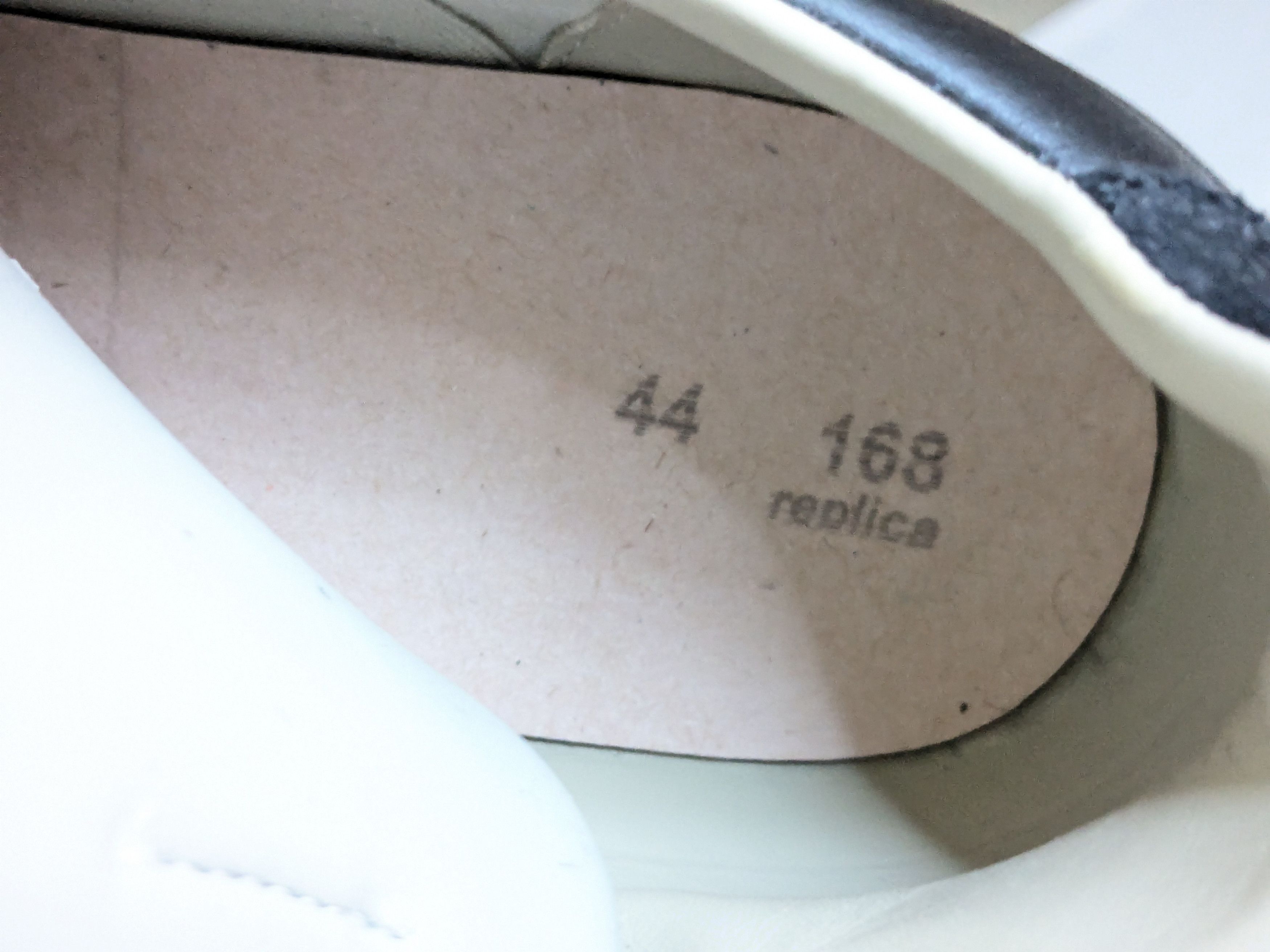 Maison Margiela Maison Margiela Replica GAT Sneakers Black 11 44 Gum Size US 11 / EU 44 - 8 Thumbnail