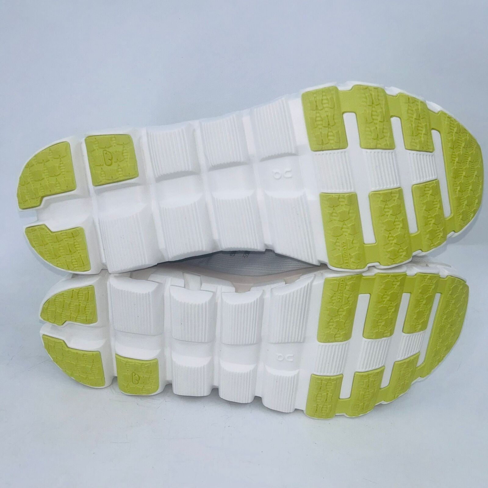 On MEN'S CLOUDFLOW 4 WHITE/SAND COMFORT RUNNING SHOES SIZE 9.5D Size US 9.5 / EU 42-43 - 5 Thumbnail