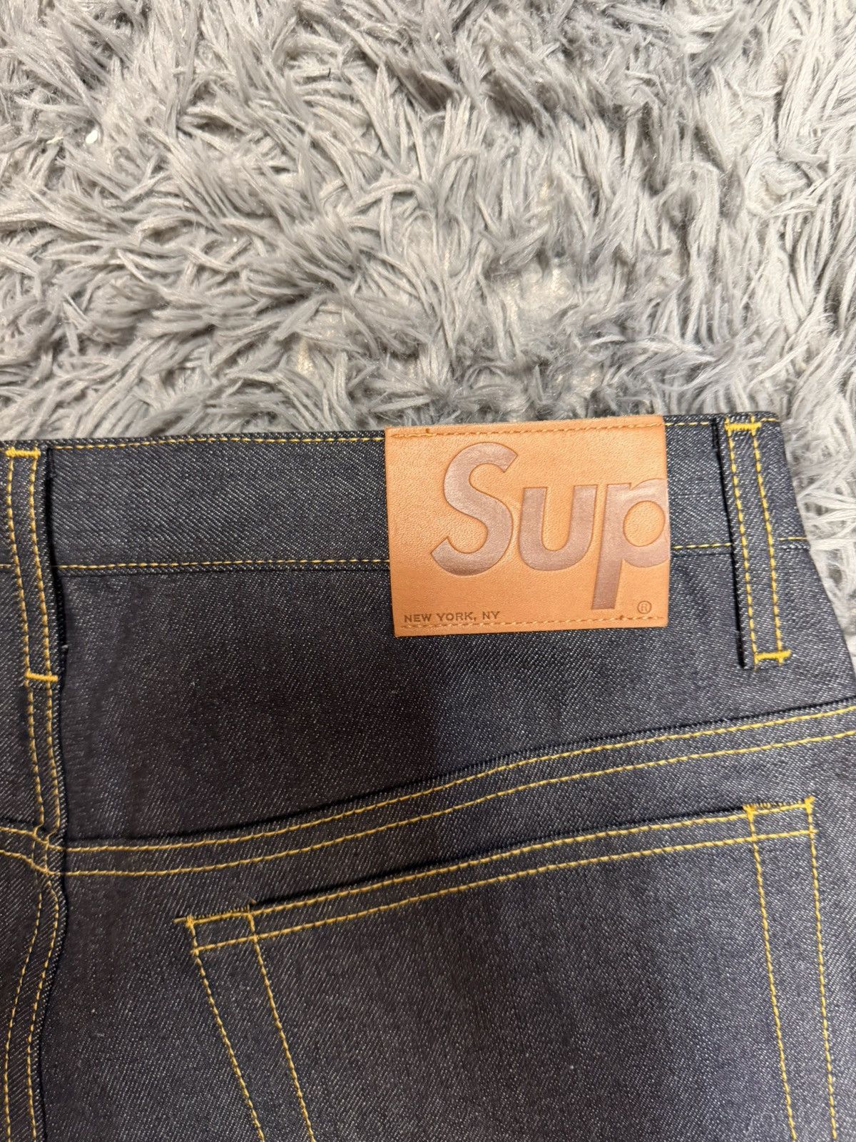 Supreme Supreme Rigid Indigo Inset Spellout Baggy Jean (Size 30) Size US 30 / EU 46 - 3 Thumbnail
