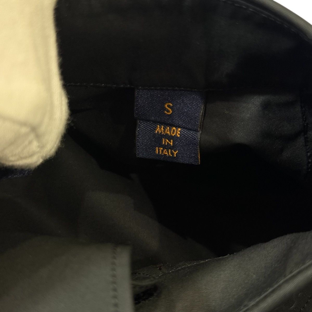 Louis Vuitton LOUIS VUITTON 2019AW ×Virgil Abloh Multi-Pocket Shirt Size US M / EU 48-50 / 2 - 4 Thumbnail