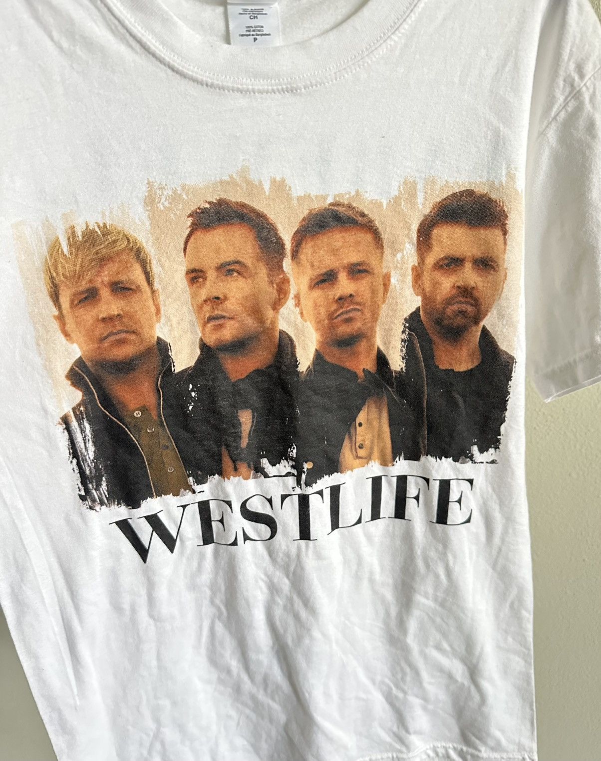 Gildan Vintage 2012 WESTLIFE Farewell Tour Merch Size S Worn Once Size US S / EU 44-46 / 1 - 3 Thumbnail