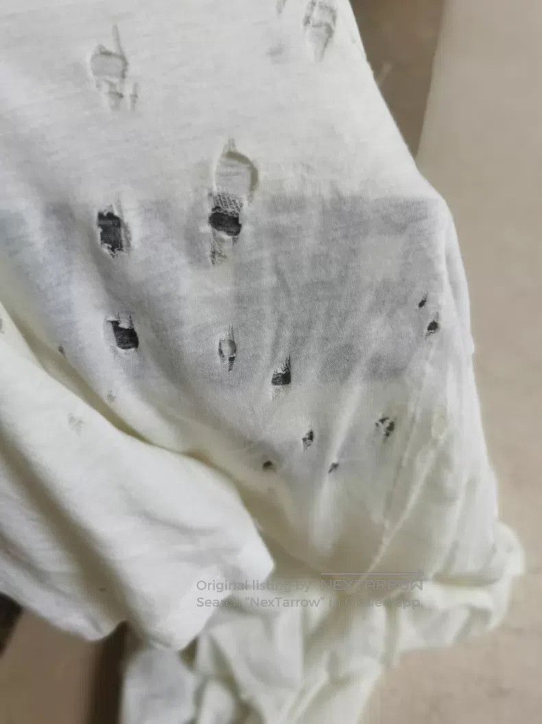 Givenchy Givenchy Hole Short Sleeve T-Shirt Size US XS / EU 42 / 0 - 9 Thumbnail