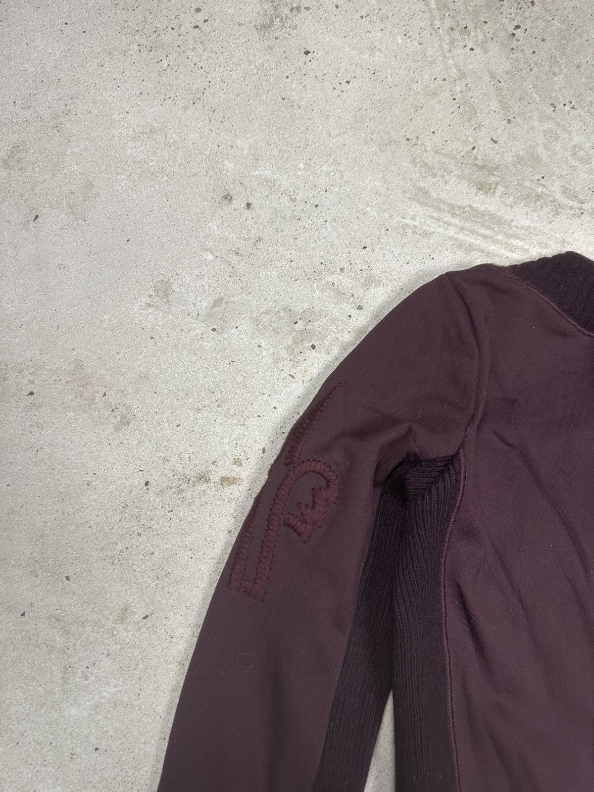 Moncler Vintage 90s Moncler Burgundy Top Long Sleeve Logo Size S / US 4 / IT 40 - 11 Thumbnail