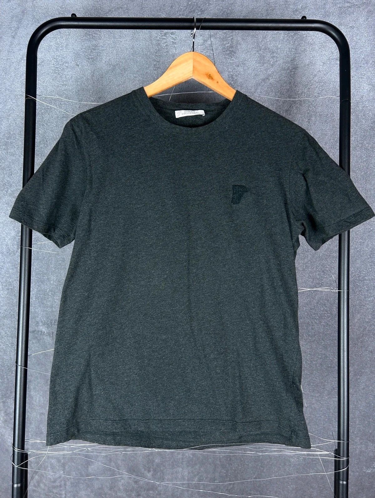 Versace Versace Gray T-Shirt Minimal Logo Tee Size S Size US S / EU 44-46 / 1 - 1 Thumbnail