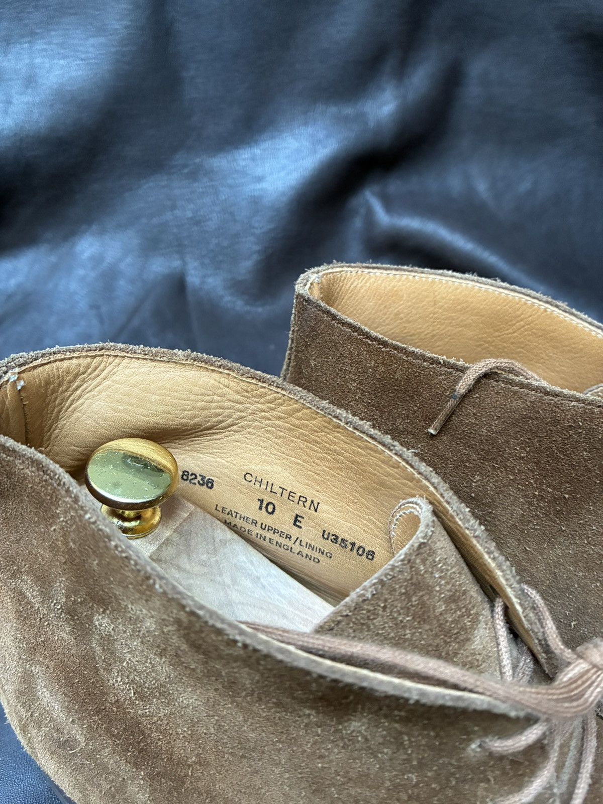 Crockett & Jones SUEDE CROCKETT & JONES CHILTERN TOBACCO CHUKKA BOOTS Size US 11 / EU 44 - 2 Thumbnail