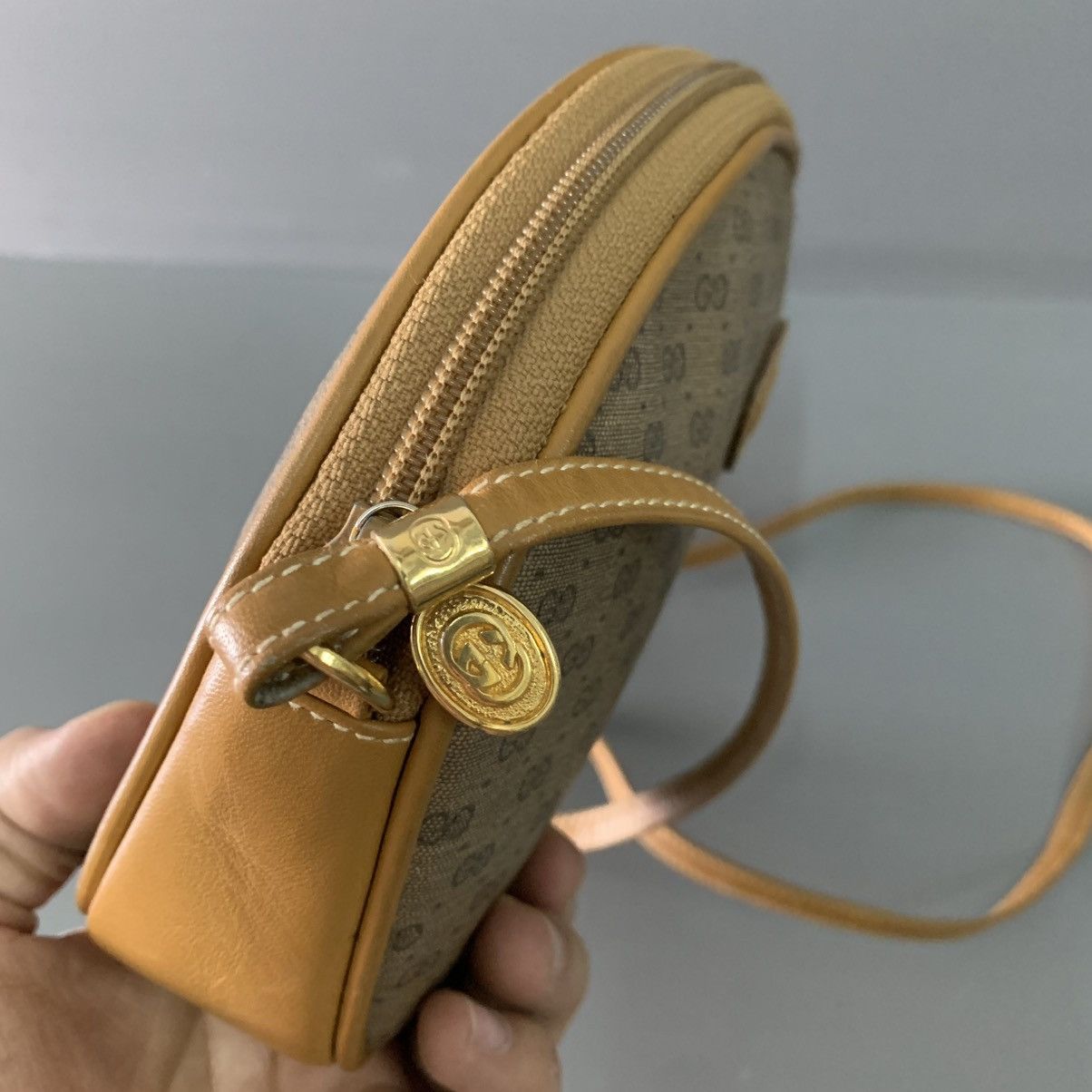 Gucci Gucci Monogram Vintage Sling Bag Size ONE SIZE - 9 Thumbnail