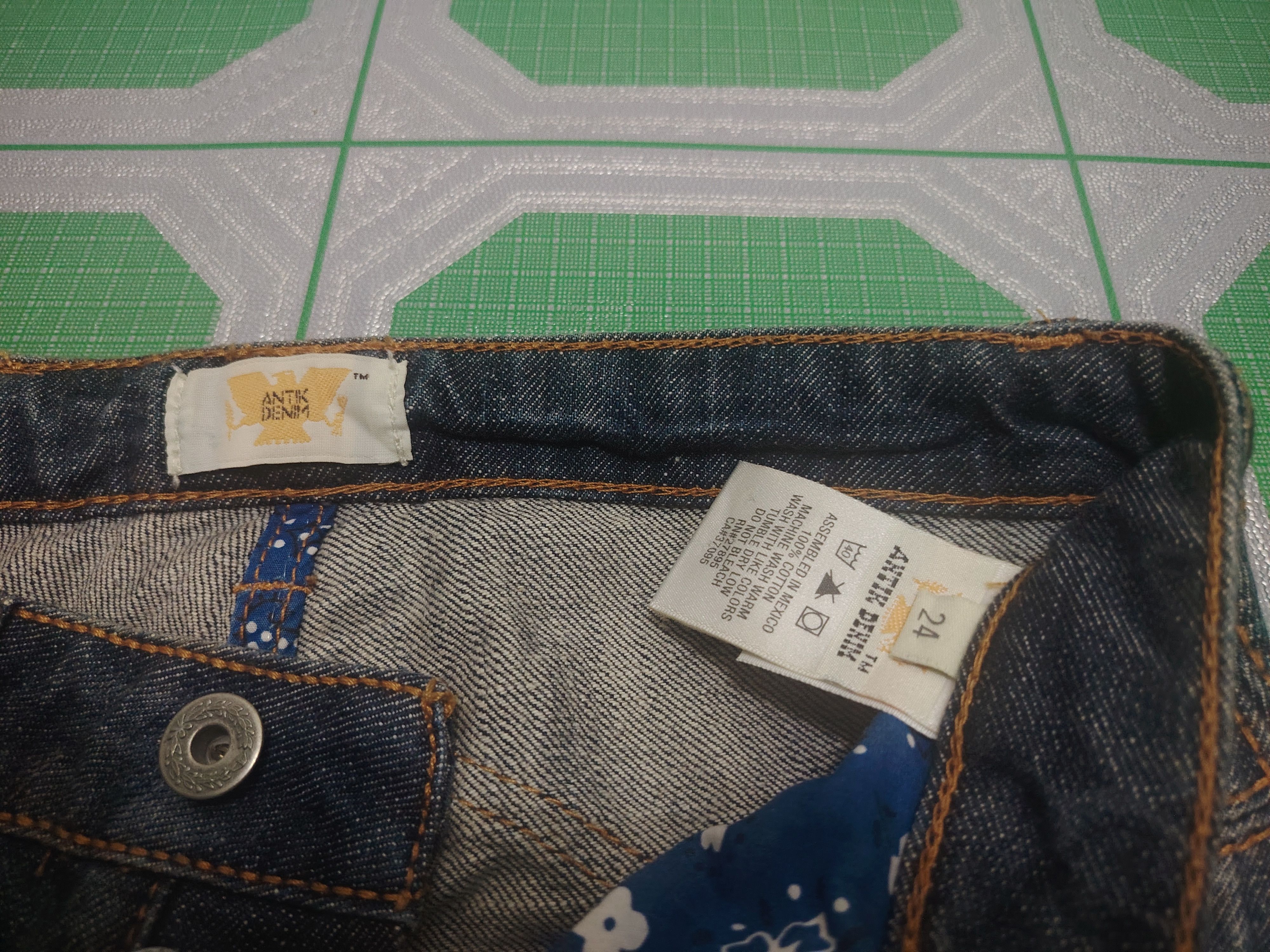 Antik Denim Antik Denim Flared Distress Jeans Embroidered Navajo Pockets Size 26" / US 2 / IT 38 - 12 Thumbnail