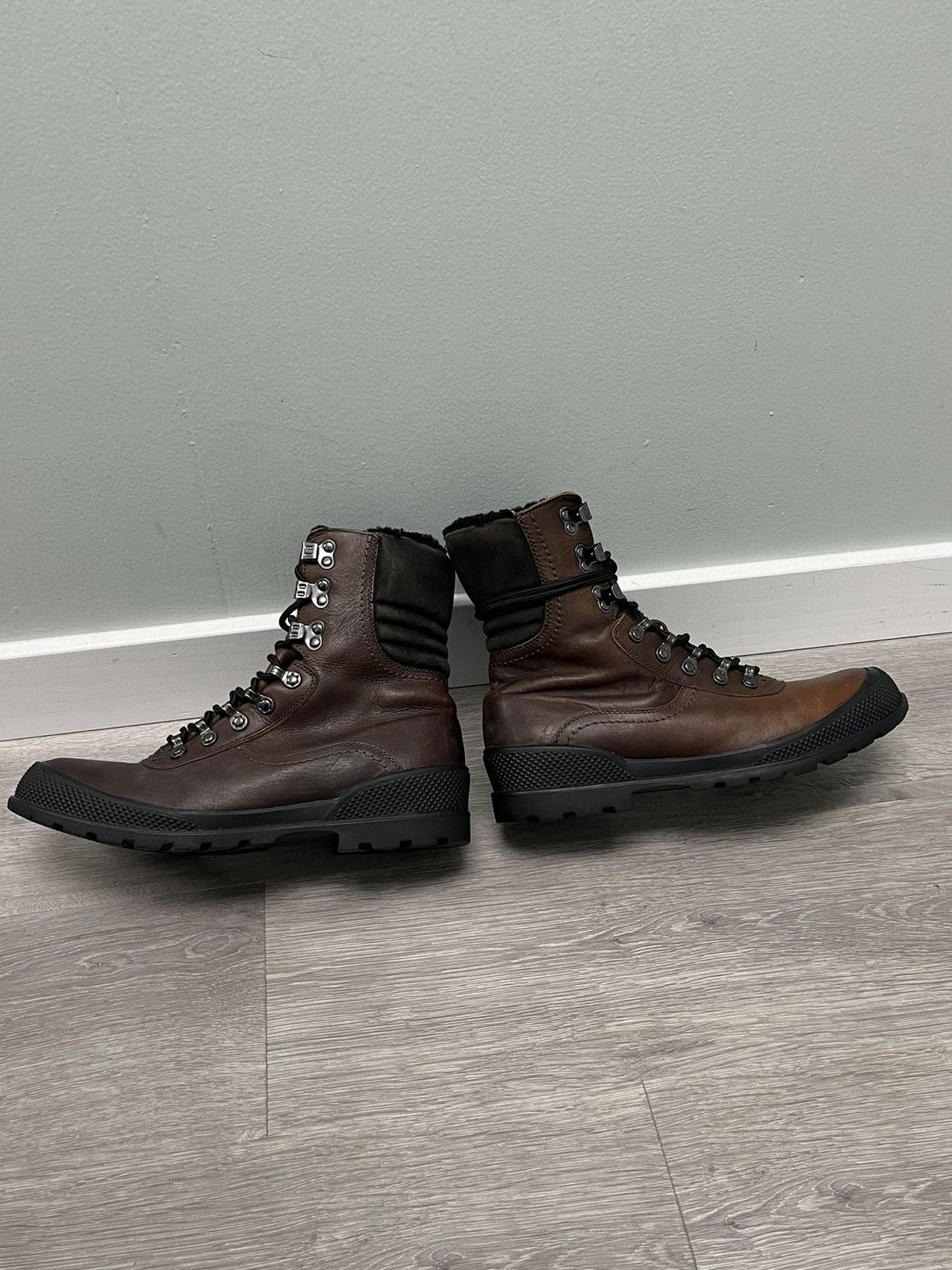 John Varvatos Shearling Lined Leather Hiking Boot. 9.5 Size US 9.5 / EU 42-43 - 21 Thumbnail