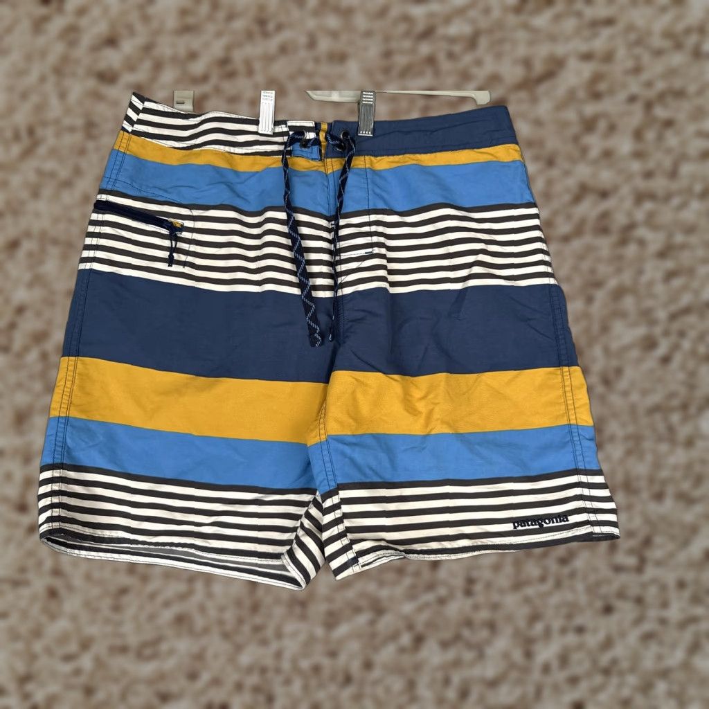 Patagonia Patagonia Mens Board Shorts 34 Blue Stripe Quick Dry Beach Twin Pocket Nylon 100% Quick Dry Surfing Mens Beach Shorts Size US 34 / EU 50 - 1 Thumbnail