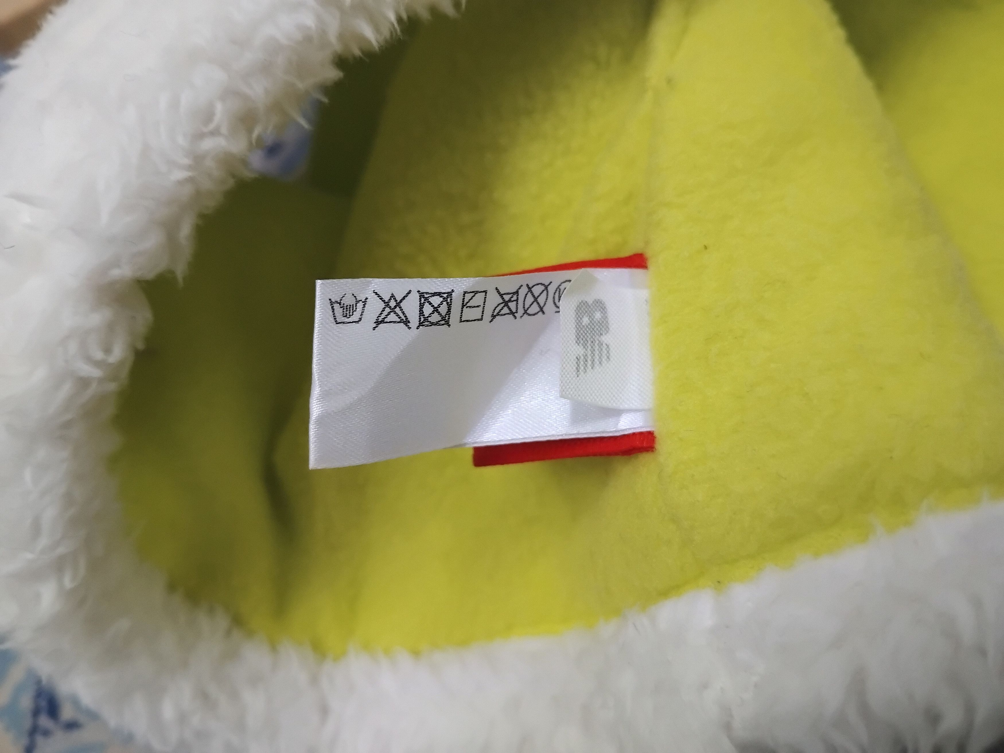 New Balance New Balance white colour fur head mask Size ONE SIZE - 4 Thumbnail