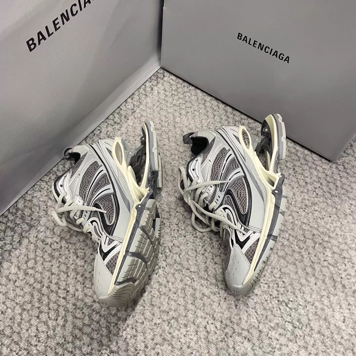 Balenciaga Balenciaga Vintage Tech Paneled Gray/Black Dad Shoes Size US 7 / EU 40 - 4 Thumbnail