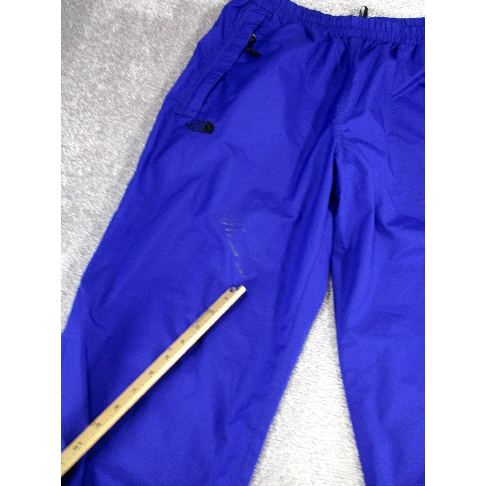 The North Face The North Face Joggers Womens M Indigo Purple Windbreaker Color: Purple Activewear Hiking, Walking Mens Womens Girls (adjust). Size 32" / US 10 / IT 46 - 2 Thumbnail
