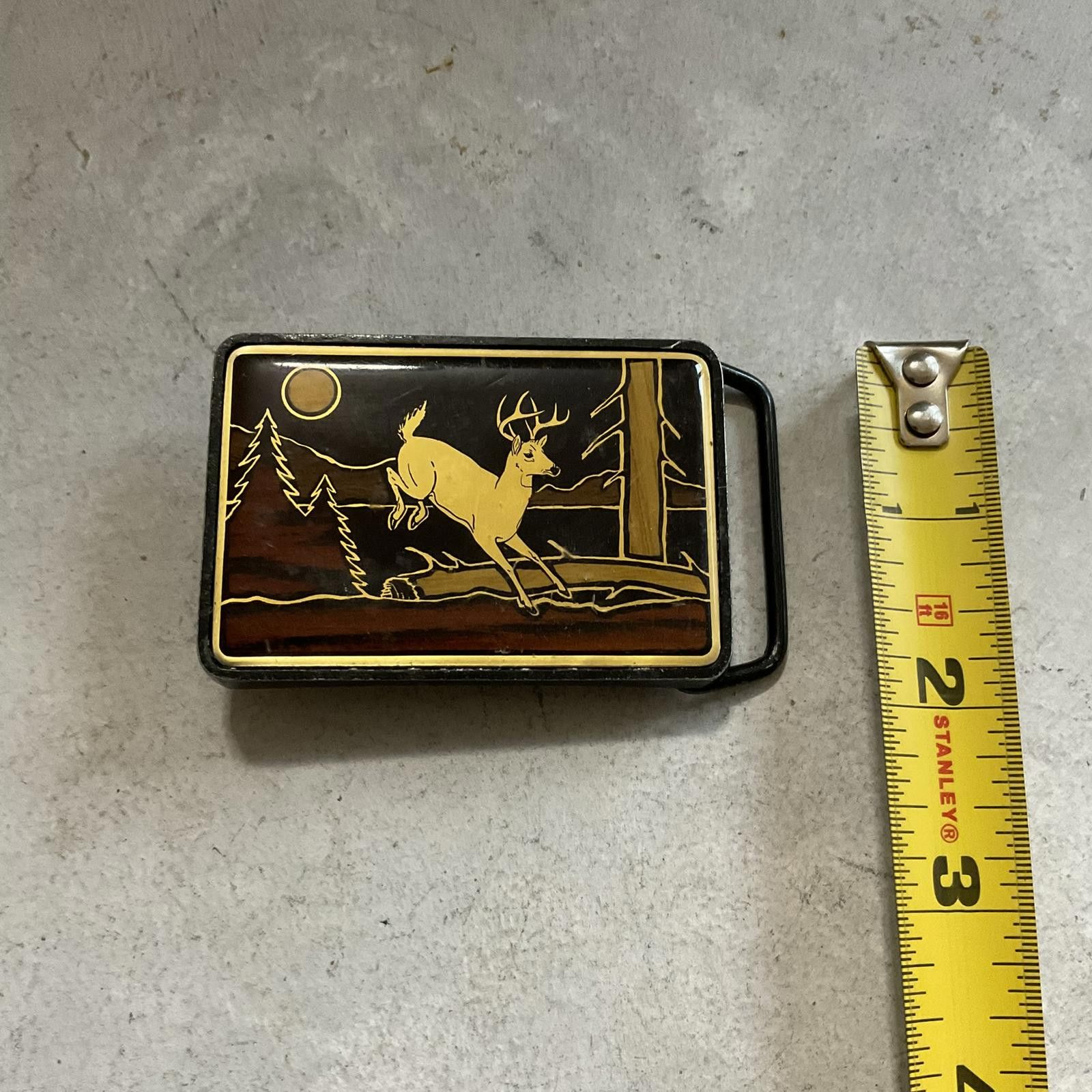 Vintage vintage 1984 wood inlay deer solid brass belt buckle Size ONE SIZE - 3 Thumbnail