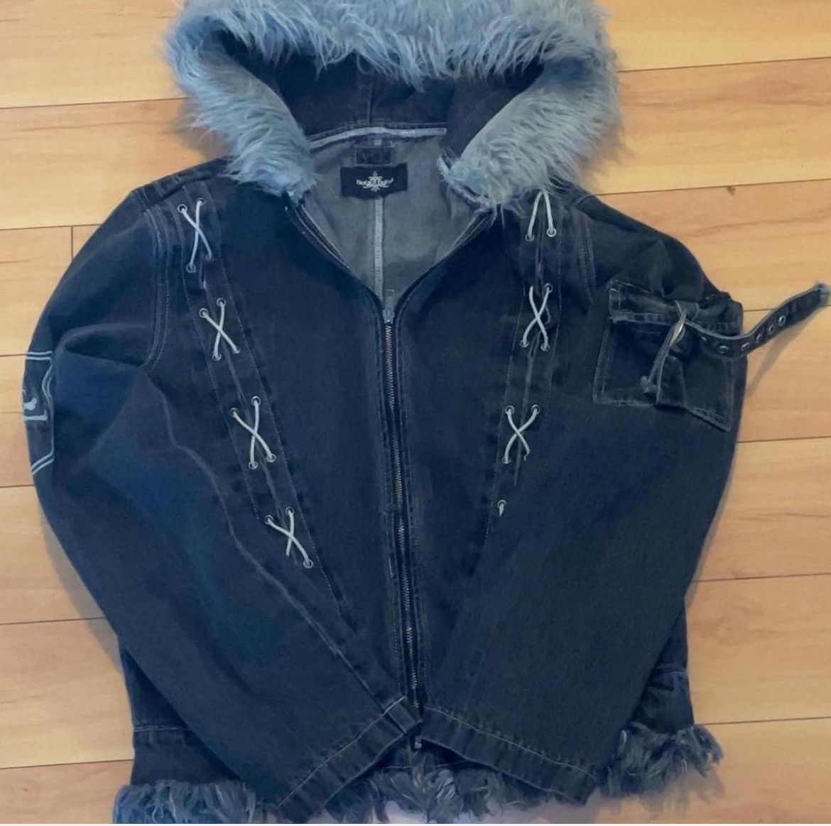 Other Distressed Denim Jacket with Faux Fur Hoodie & Metal Buttons Size US L / EU 52-54 / 3 - 1 Thumbnail