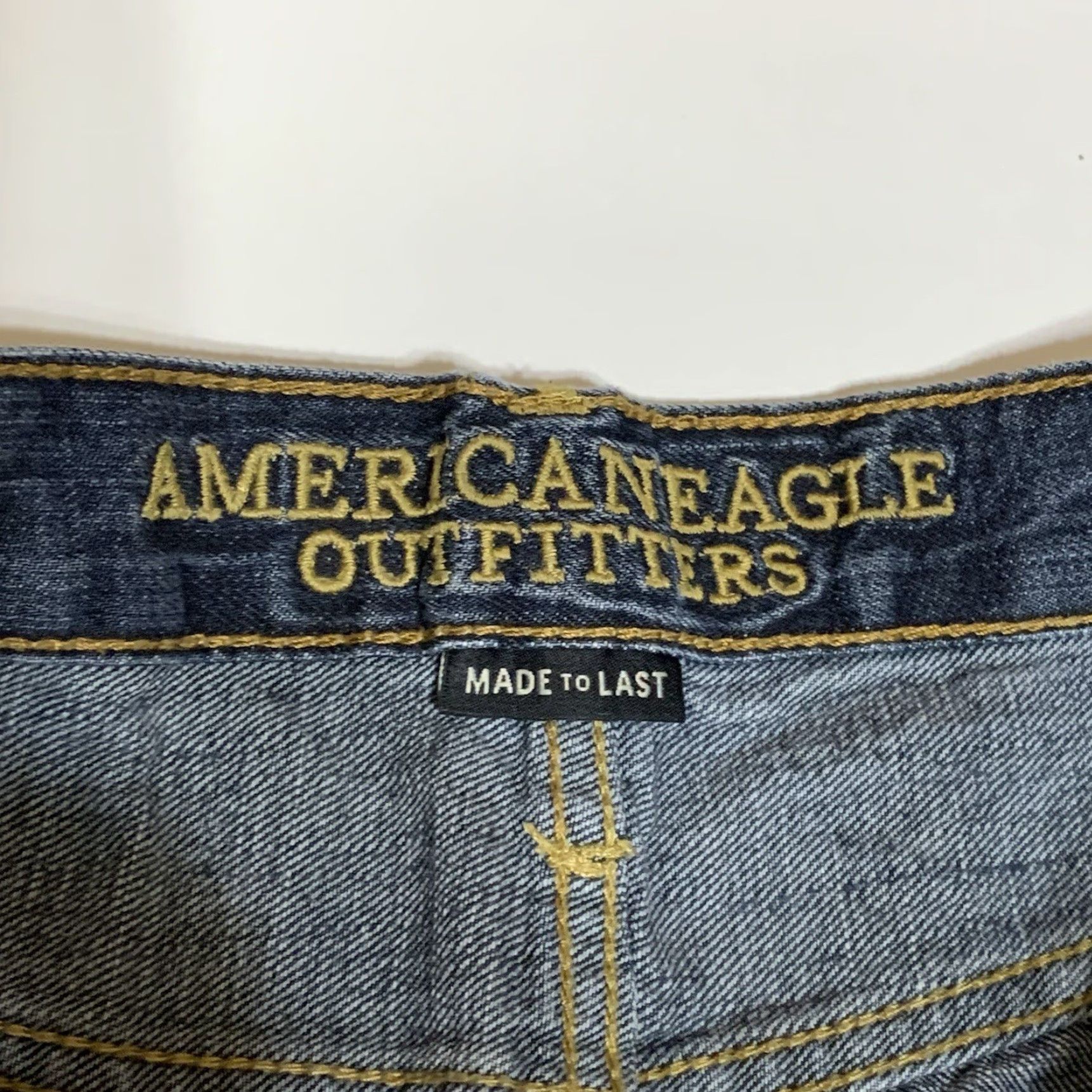 American Eagle Outfitters VINTAGE American Eagle Original Straight Jeans Mens 30x29 Blue Denim Cotton Fade Lines Whiskers Size US 30 / EU 46 - 7 Thumbnail