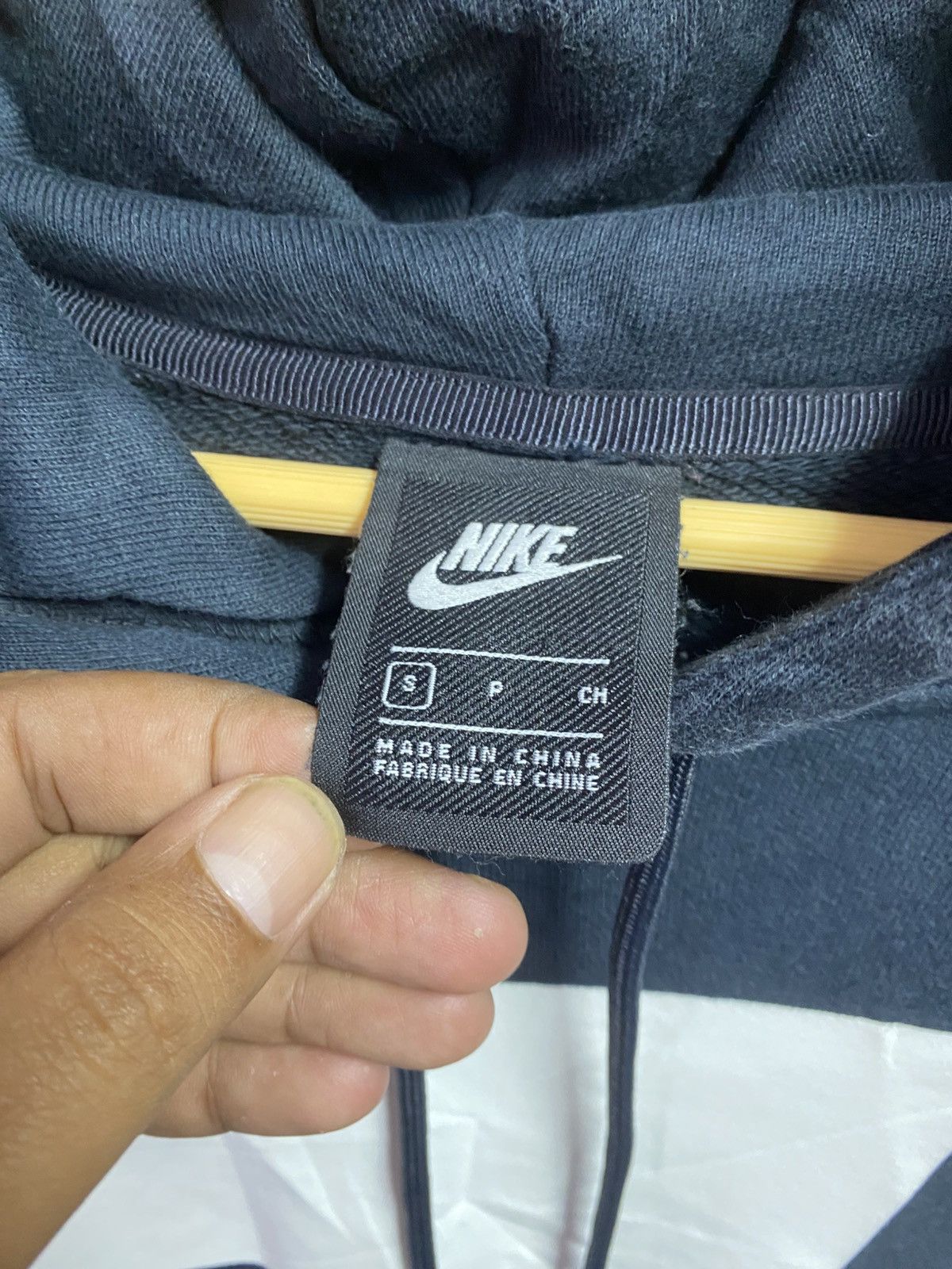 Nike black Nike NSW hoodie with a large white logo graphic Size US S / EU 44-46 / 1 - 3 Thumbnail