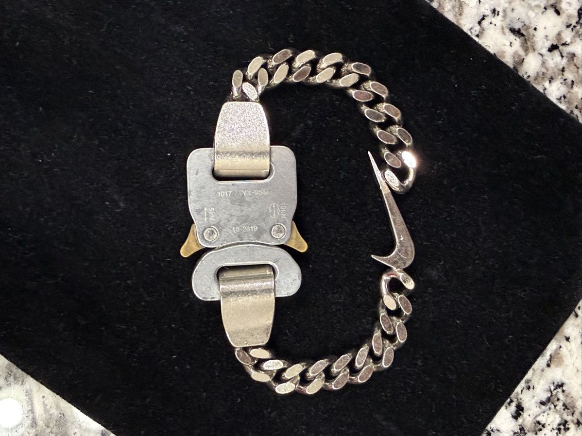 1017 ALYX 9SM × Nike Nike x 1017 Alyx 9SM Bracelet Size ONE SIZE - 4 Thumbnail
