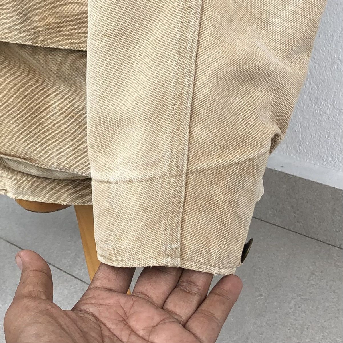 Carhartt VTG THRASHED Carhartt Canvas Hunting Jacket Pouch Corduroy Size US M / EU 48-50 / 2 - 16 Thumbnail