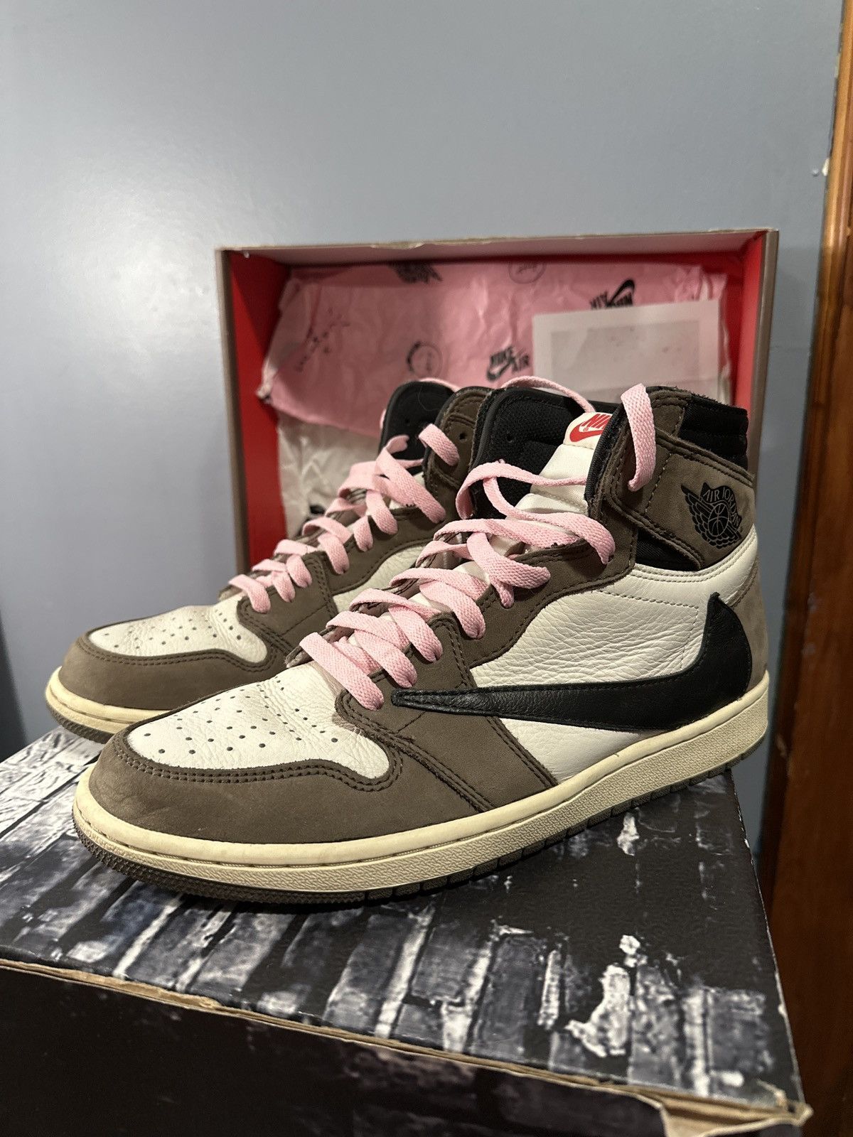 Nike × Travis Scott Jordan 1 travis scott high brown Size US 10 / EU 43 - 5 Thumbnail