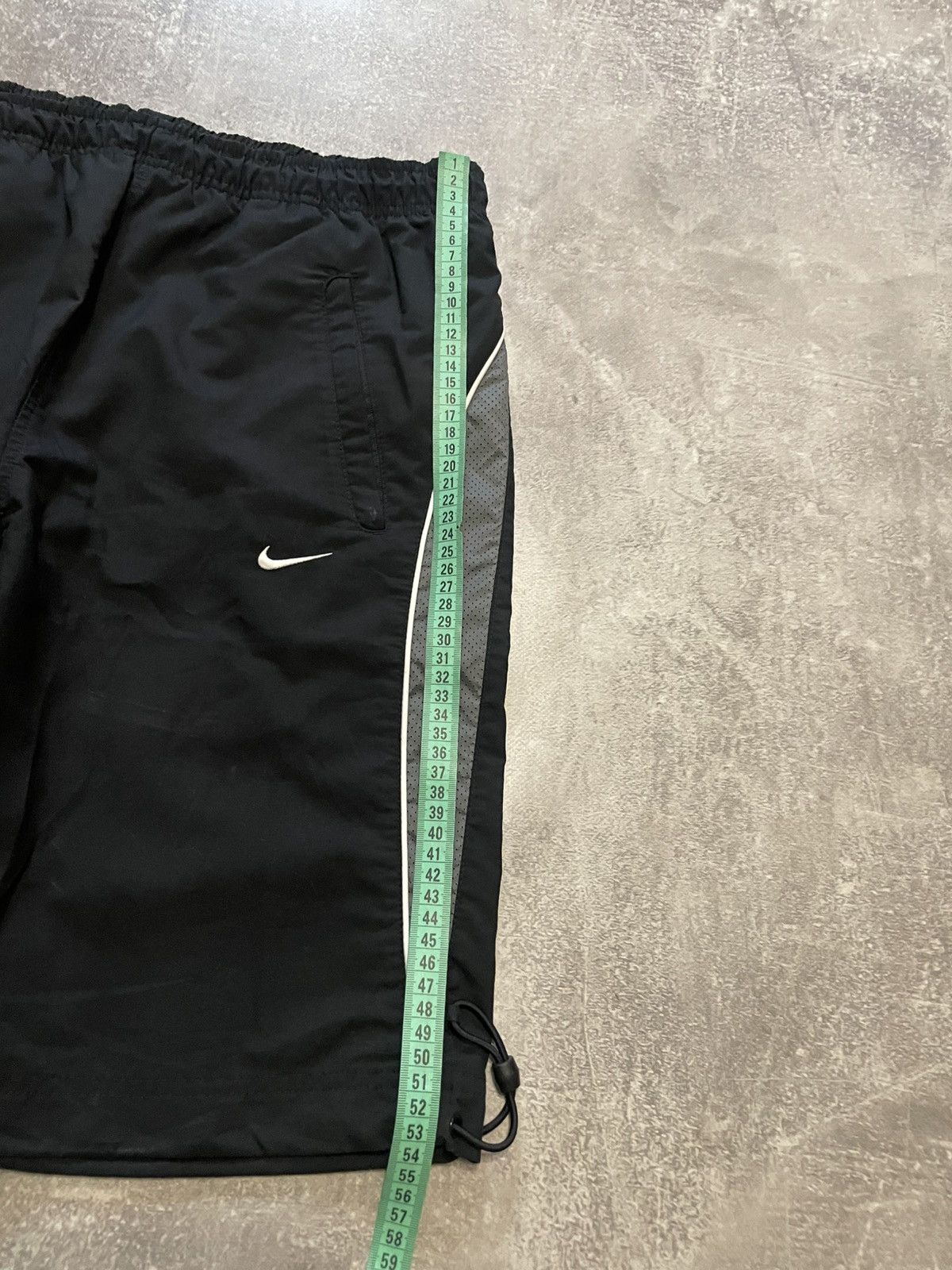 Nike × Vintage Vintage Nike Black Nylon Parachute Shorts Y2K Size M Size US 32 / EU 48 - 18 Thumbnail