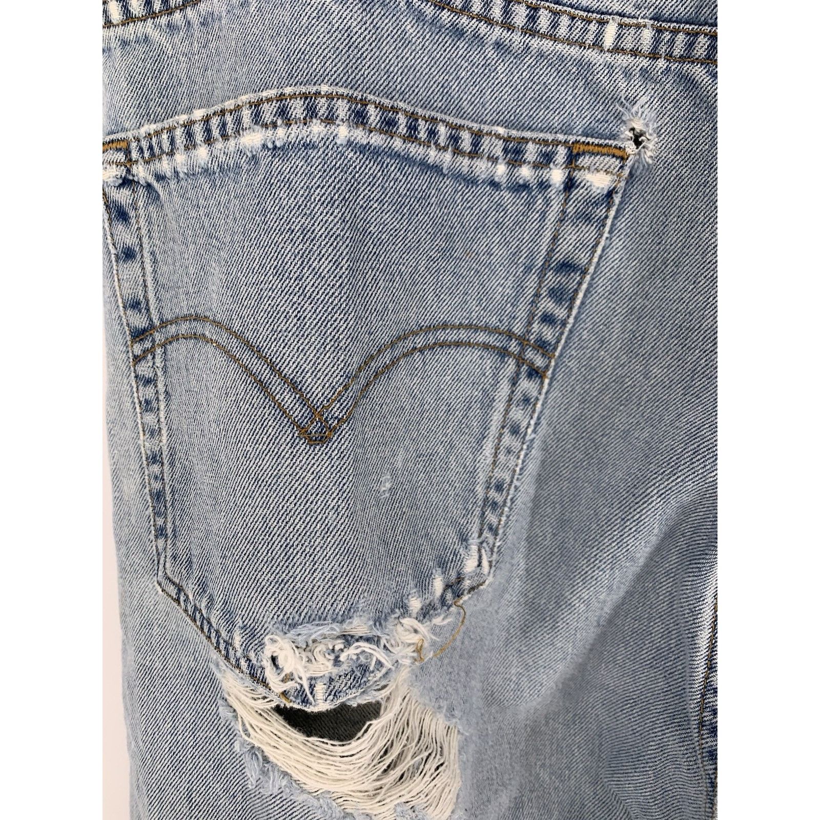 Levi's VTG Levi's 505 40x30 Blue Jeans Y2K 90s Distressed Thrashed Size US 40 / EU 56 - 11 Thumbnail