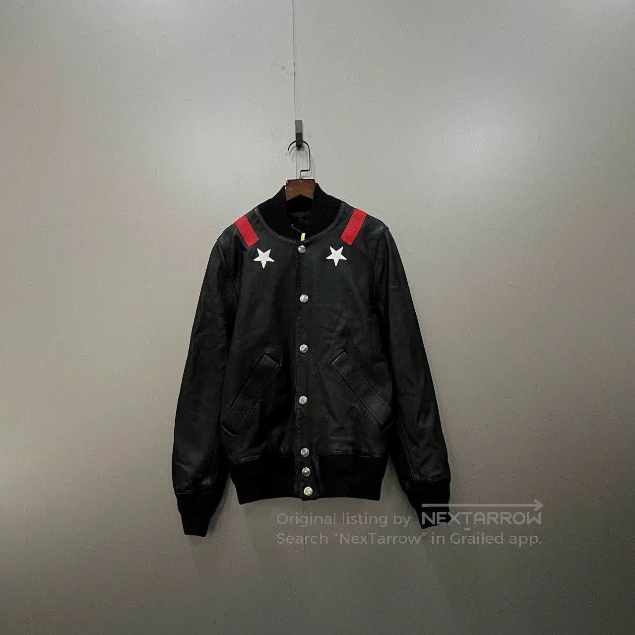 givenchy star print leather jacket size 44.