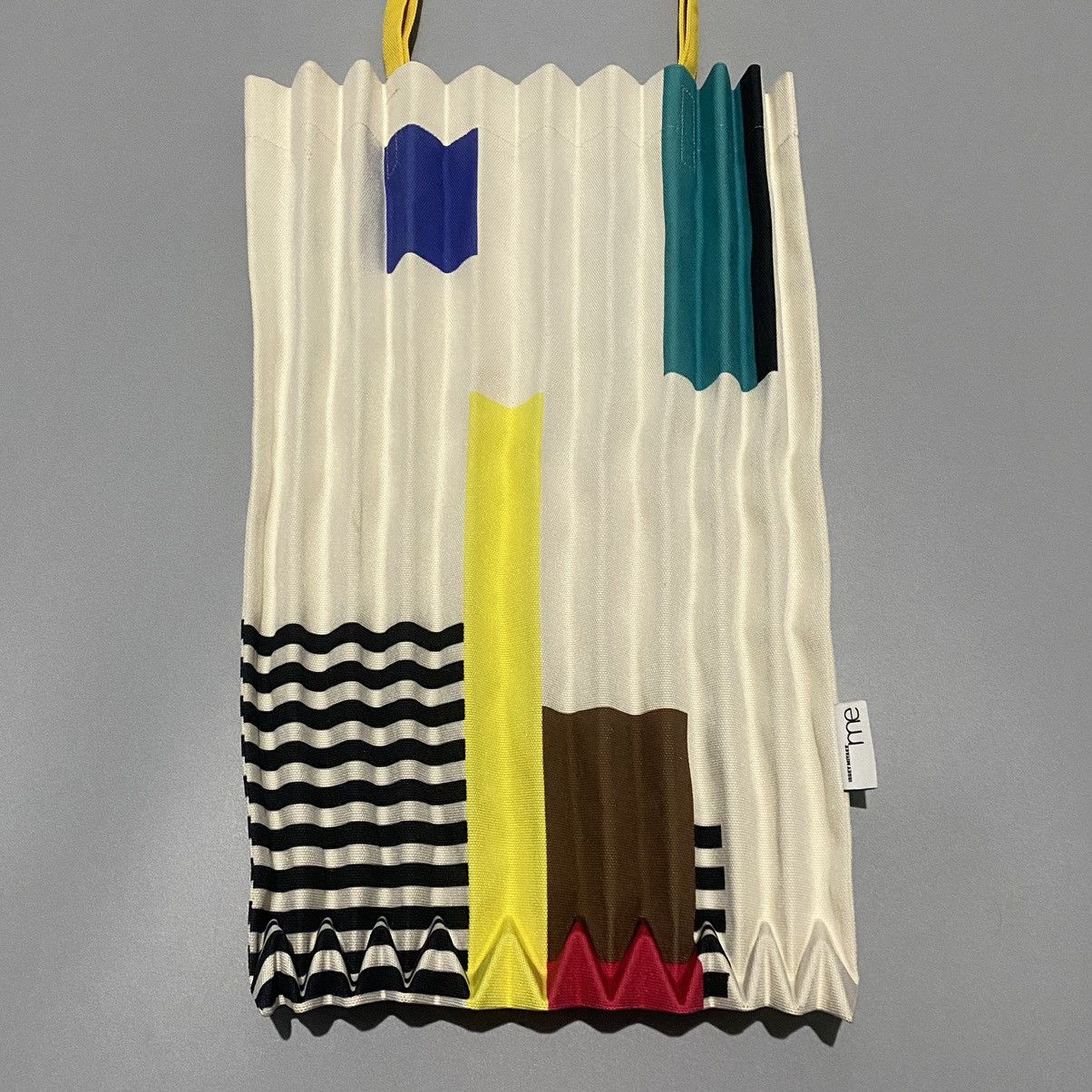 Issey Miyake Issey Miyake Me - Limited Edition 20th Anniversary Square Tower 2011 Tote Bag Size ONE SIZE - 4 Thumbnail
