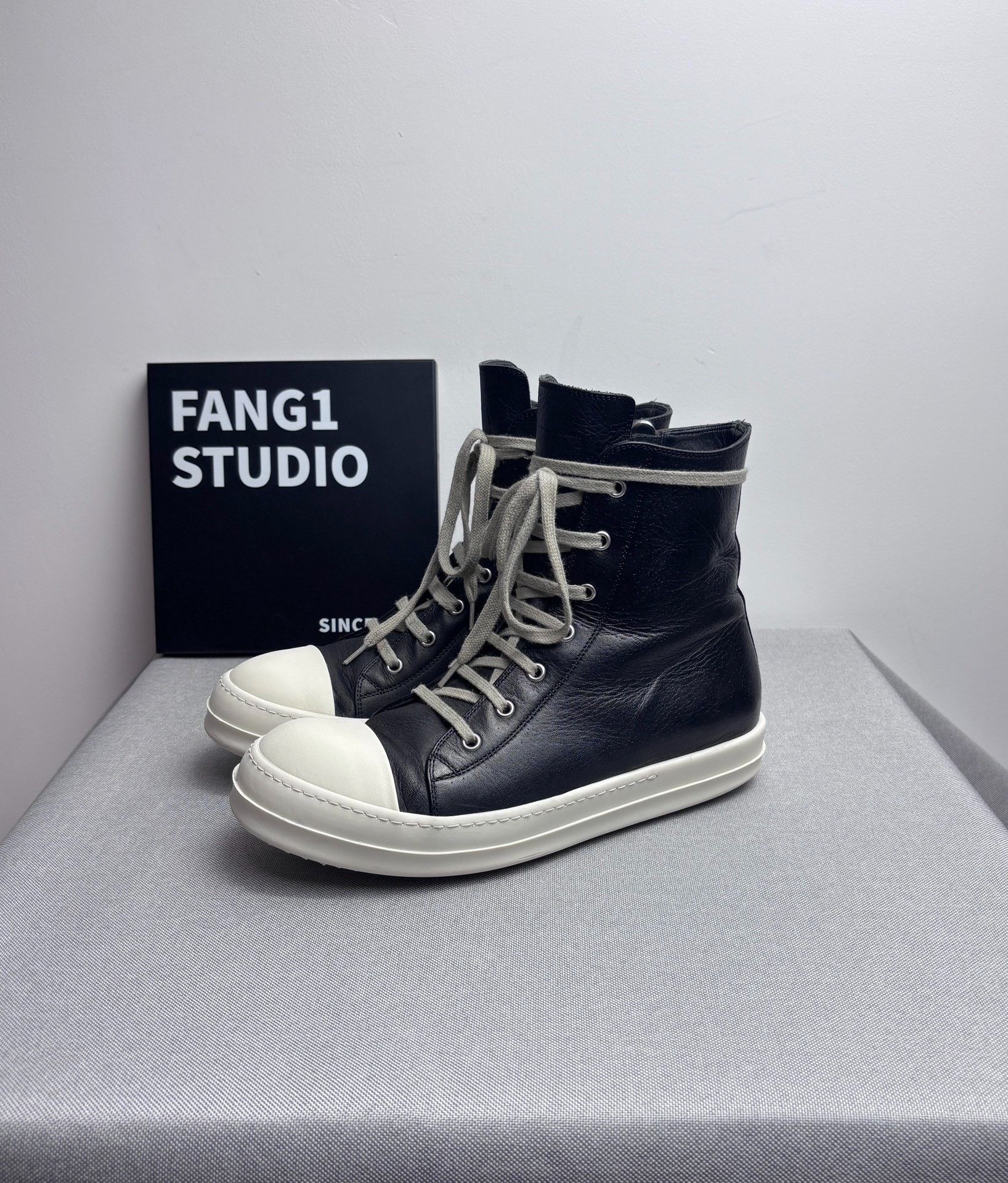 Rick Owens Rick Owens Leather Hitop Sneakers 41 Men Size US 8 / EU 41 - 1 Thumbnail