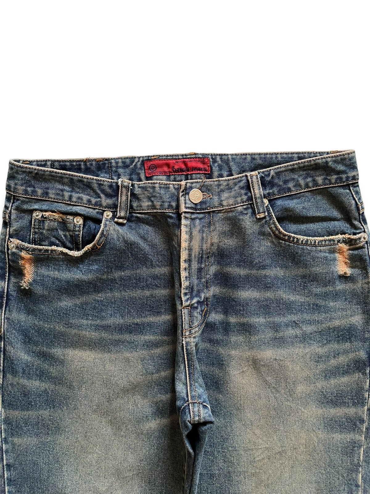 Japanese Brand SALES 🔥 Vintage Japanese Brand Rusty Wash Rip Loose Jeans Size US 32 / EU 48 - 4 Thumbnail