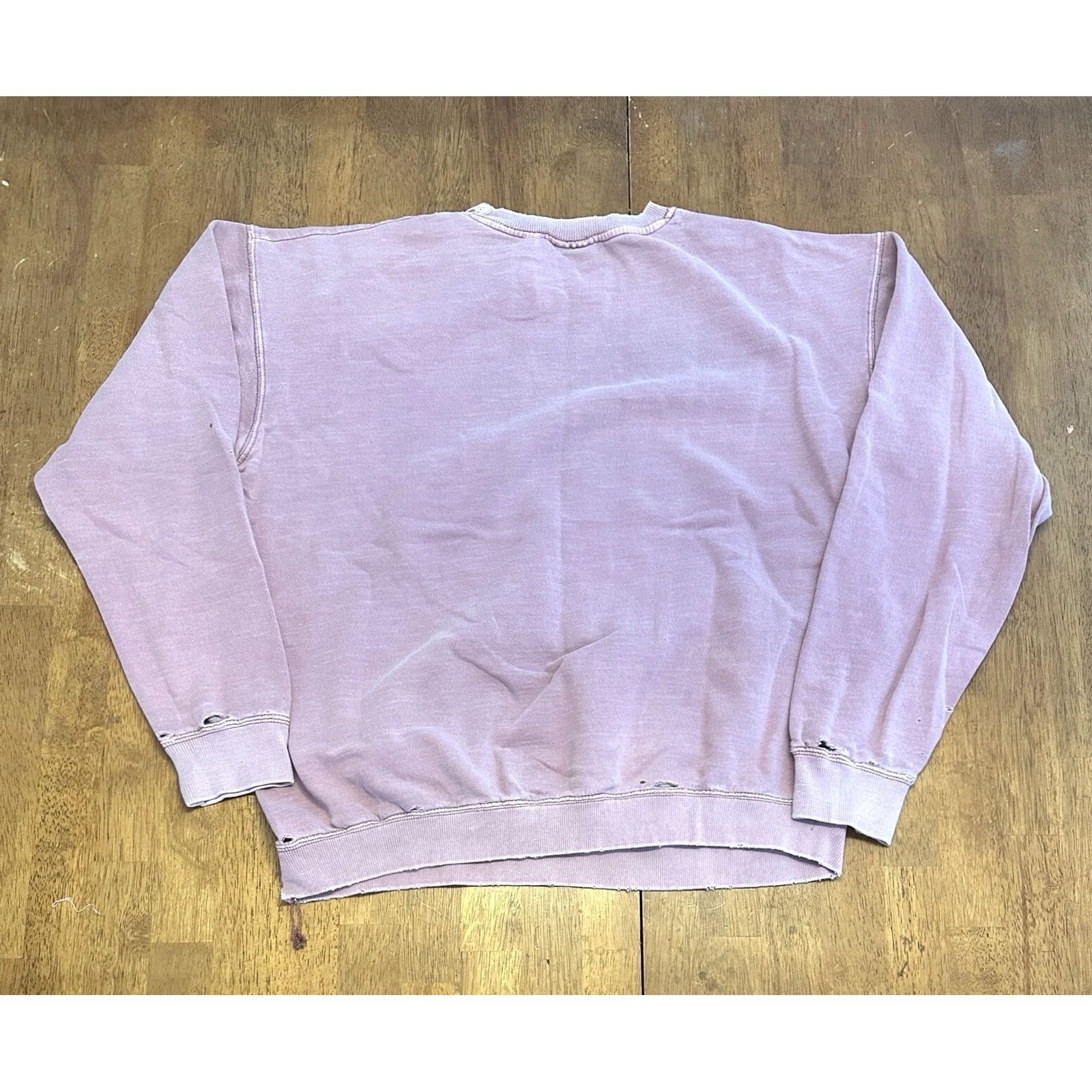 Vintage VINTAGE Fort Myers Beach Florida Distressed Crewneck Sweatshirt L Red Beach Embroidered Pullover Unisex Adults Mens Womens Size US L / EU 52-54 / 3 - 5 Thumbnail
