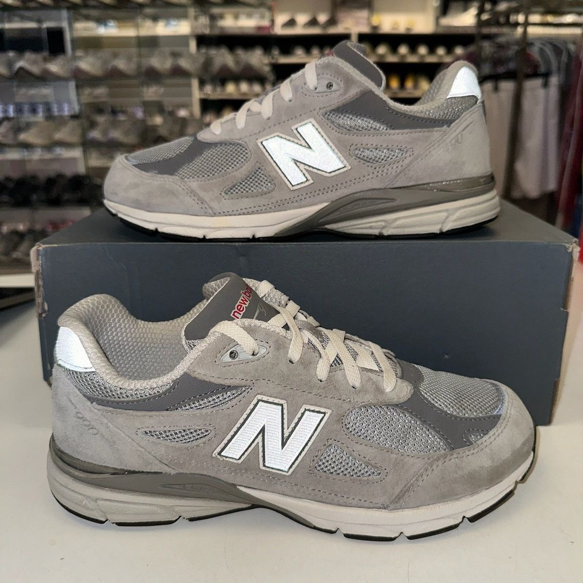 New Balance Size 7 - New Balance 990 V3 "Grey" - GC990GY3 Size US 7 / EU 40 - 1 Thumbnail