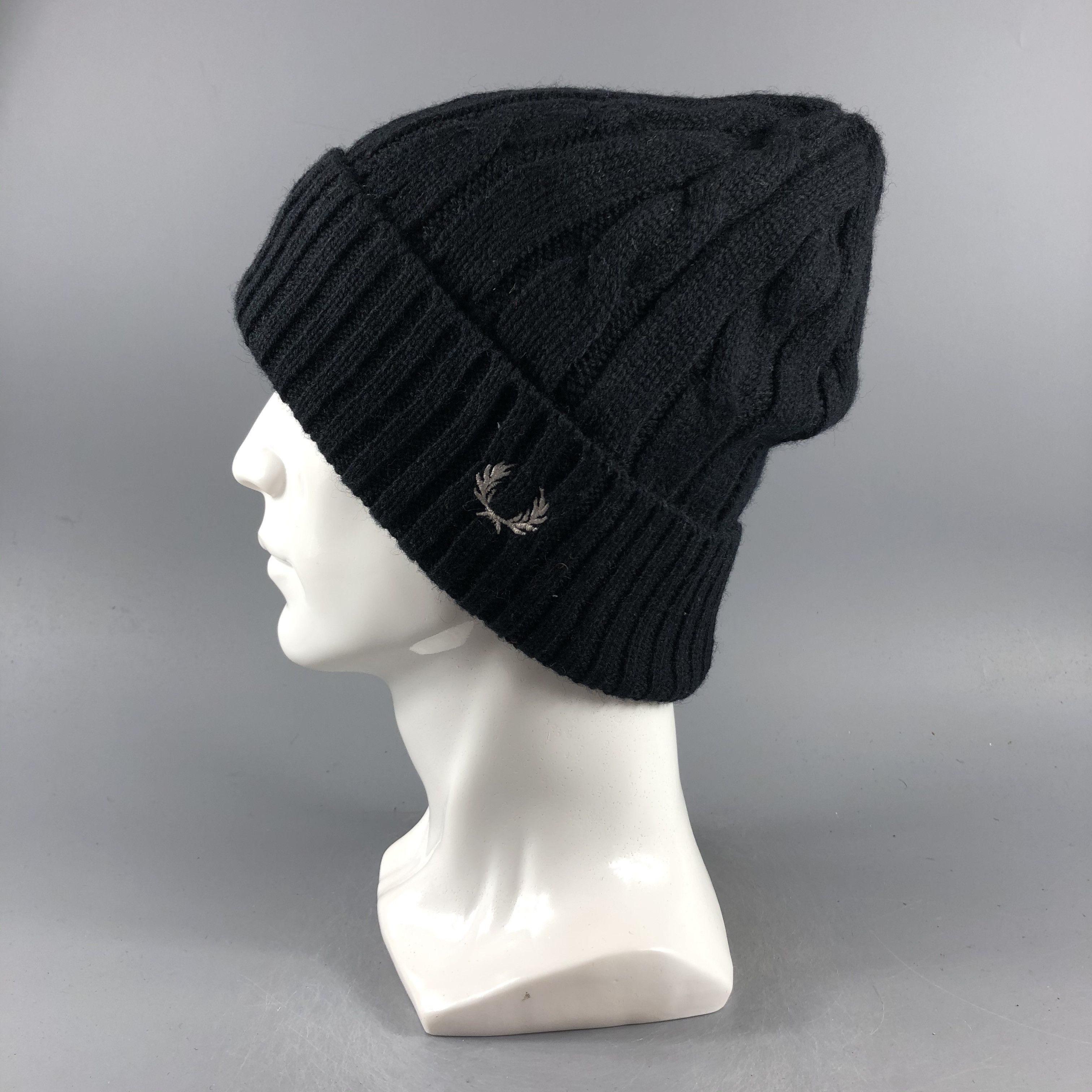 Fred Perry × Vintage Fred Perry Ribbed Wool Beanie Snow Hat Snow Cap -D209 Size ONE SIZE - 1 Thumbnail