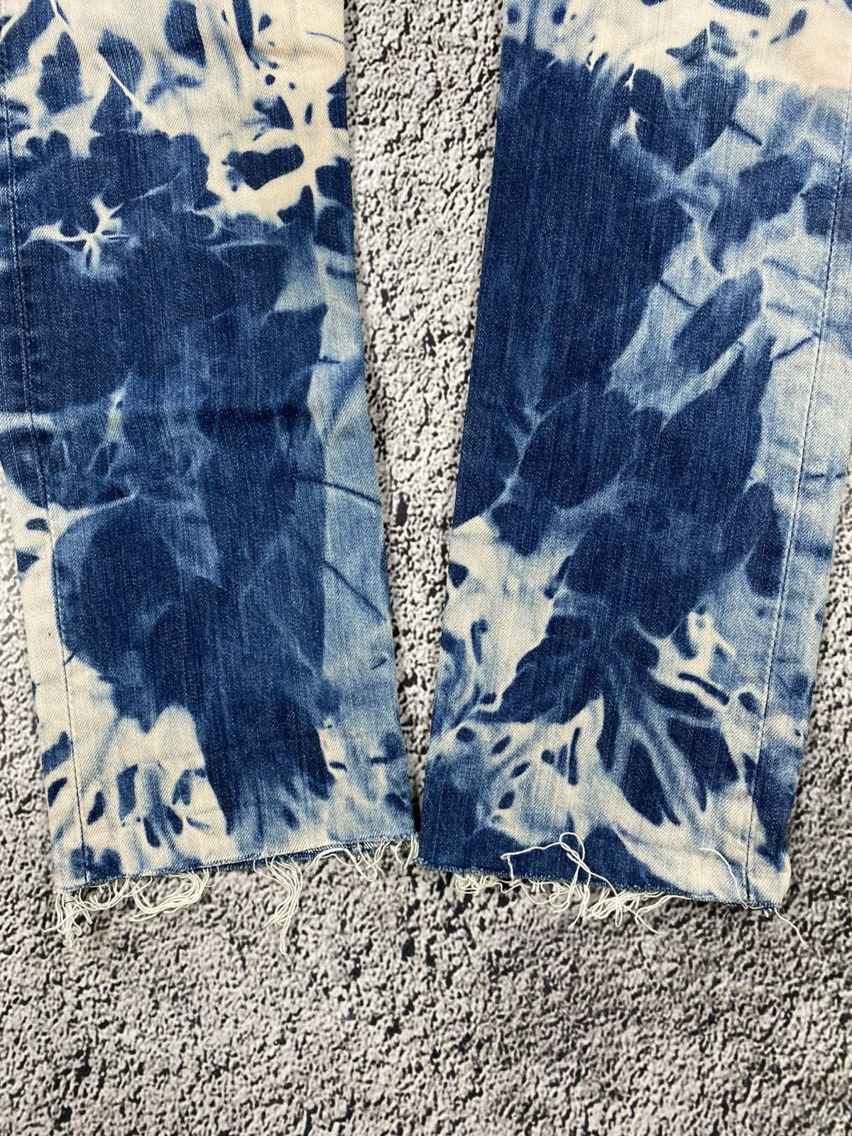 Levi's Vintage Y2K Levi’s 501 tie dye denim jeans streetwear 30 Size US 30 / EU 46 - 4 Thumbnail