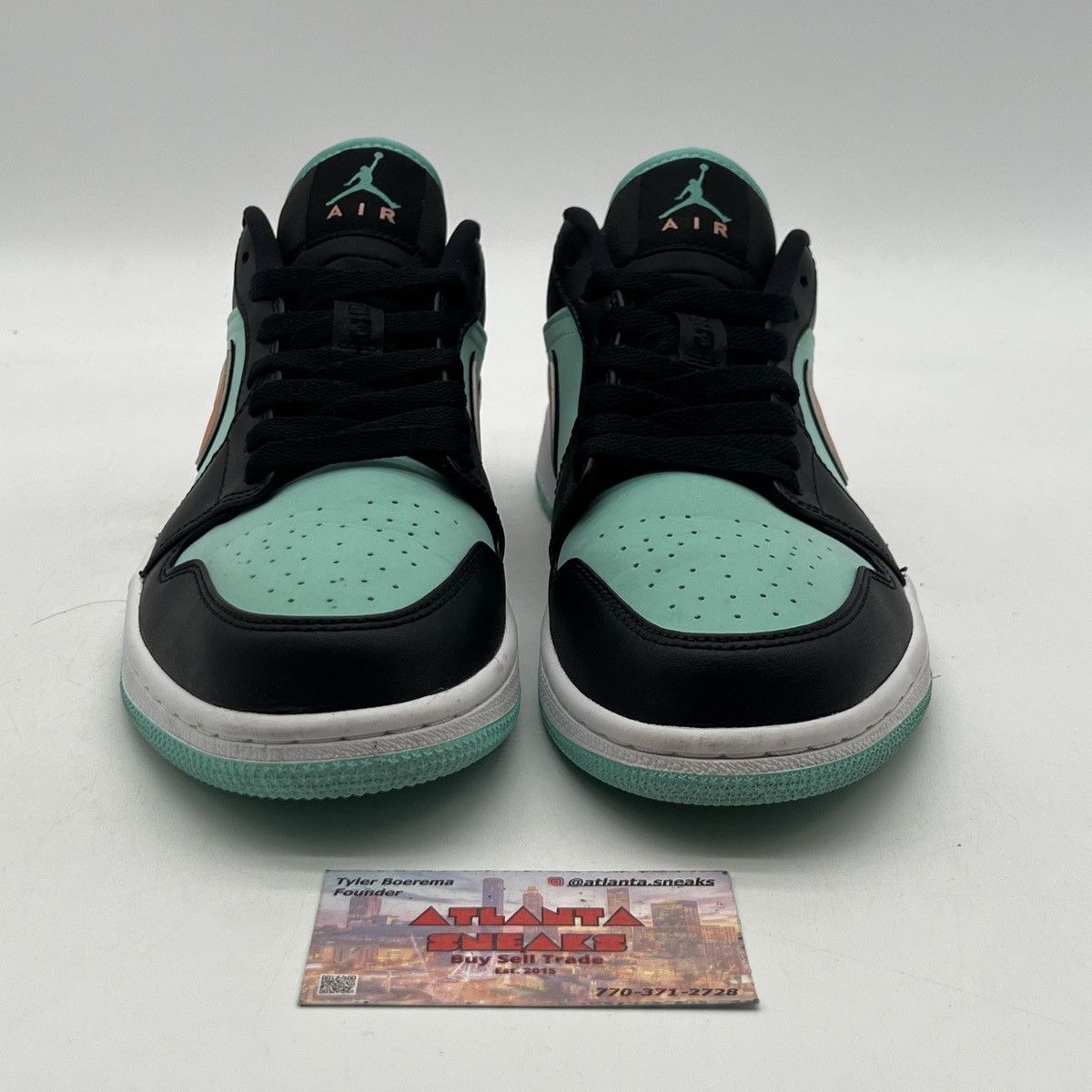 Nike Air Jordan 1 low tropical twist Size US 8.5 / EU 41-42 - 2 Thumbnail