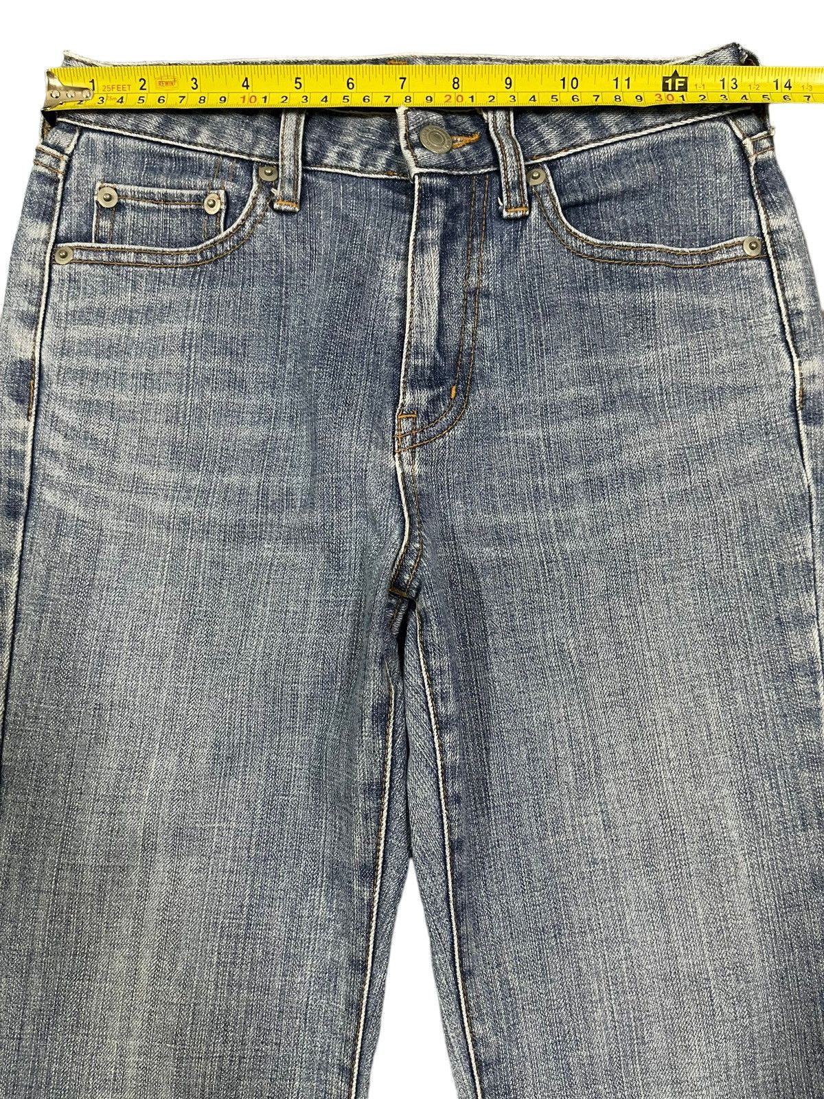 Uniqlo Vintage Japanese Uniqlo Blue Wash Style Flare Jeans Size 27" / US 4 / IT 40 - 9 Thumbnail