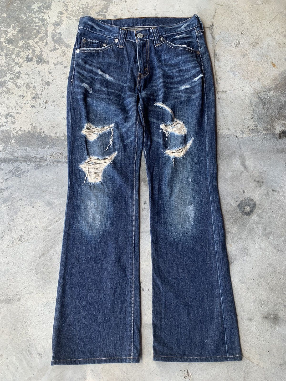 Levi's Hot 🔥 Flare Levi’s Lot 708 Distressed Jeans.. Size US 30 / EU 46 - 2 Thumbnail