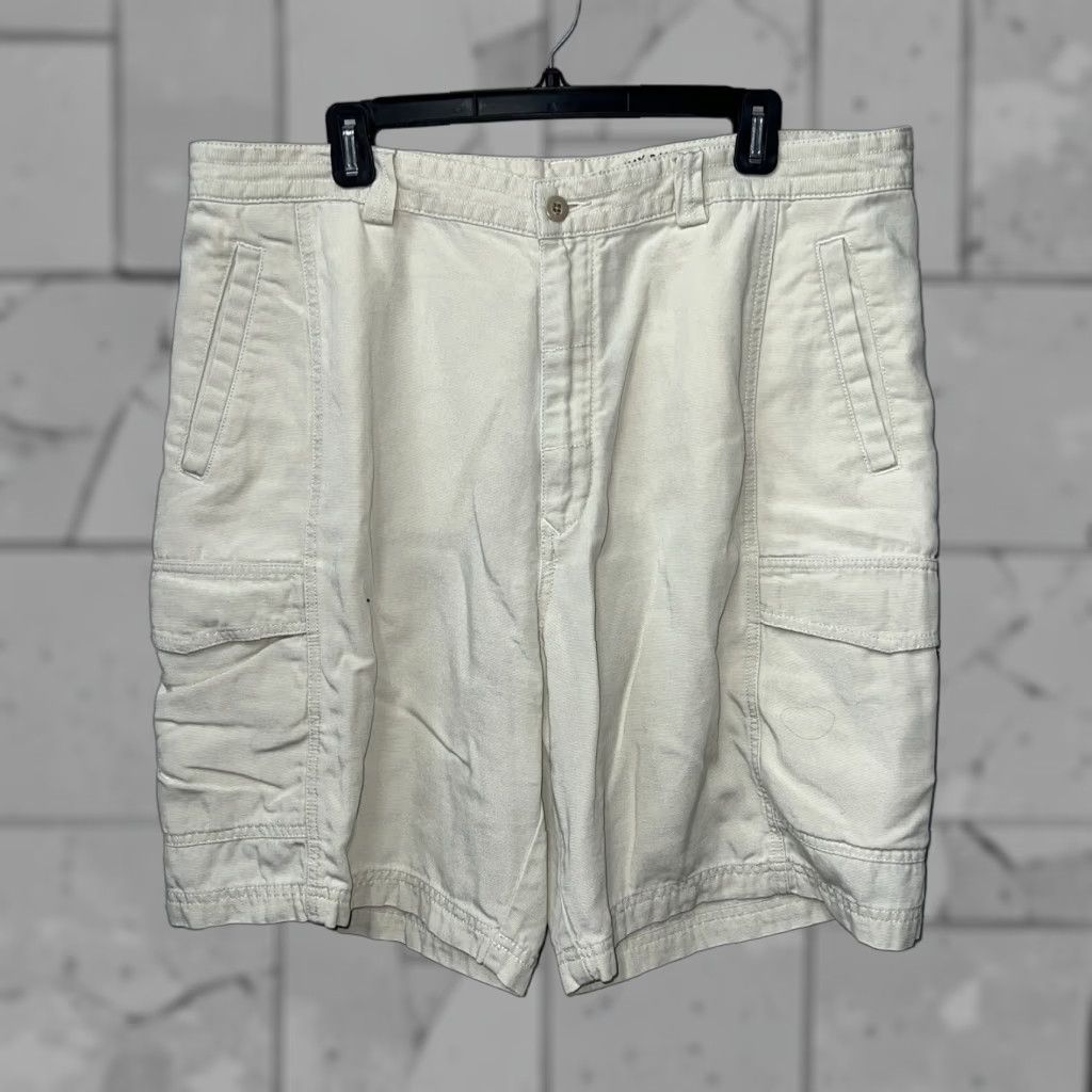 Tommy Bahama Tommy Bahama Relax Cargo Shorts Mens Size 38 Beige Suitable for Mens Size US 38 / EU 54 - 1 Thumbnail